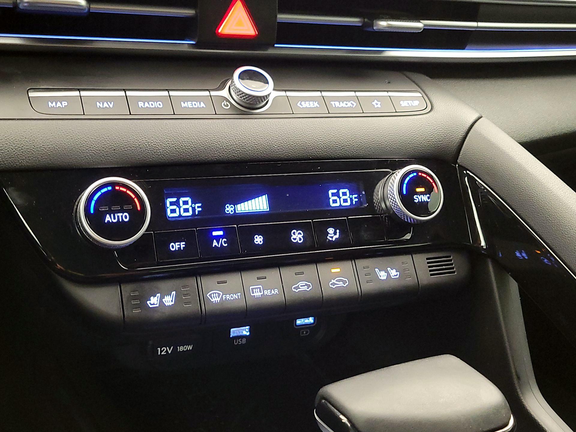 Thumbnail: 2023 Hyundai Elantra - 17