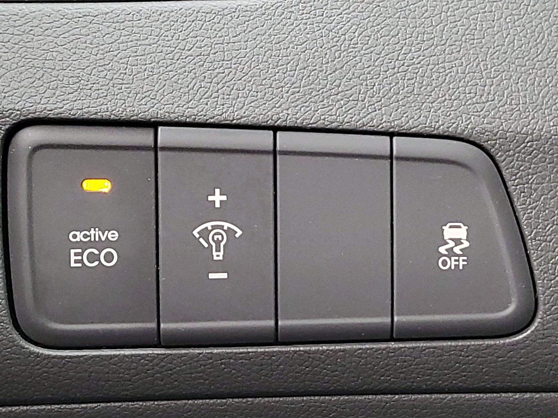 Thumbnail: 2014 Hyundai Elantra - 13