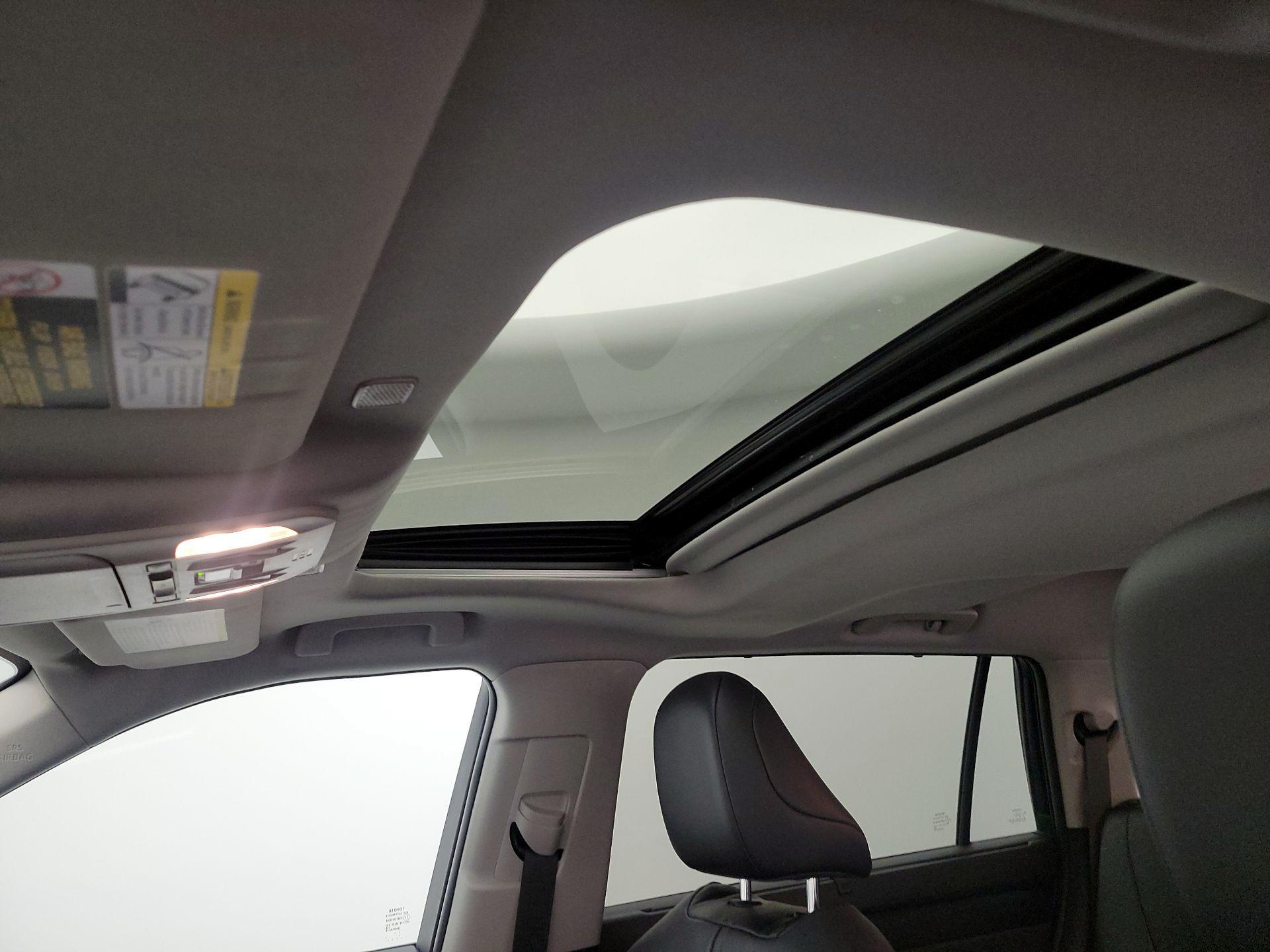 Thumbnail: 2023 Toyota Highlander - 19