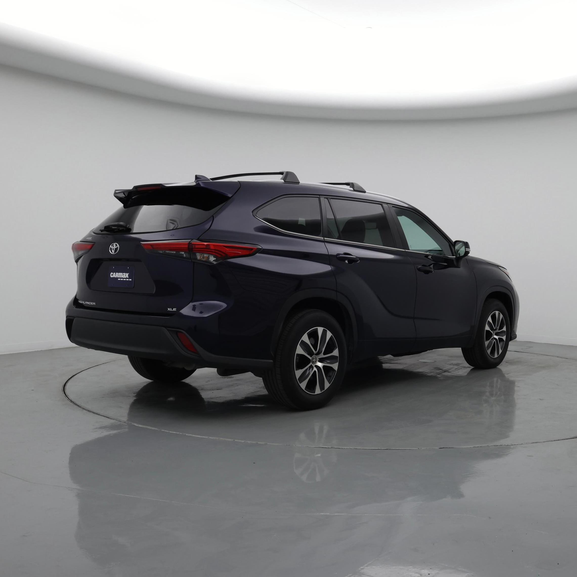 Thumbnail: 2023 Toyota Highlander - 8