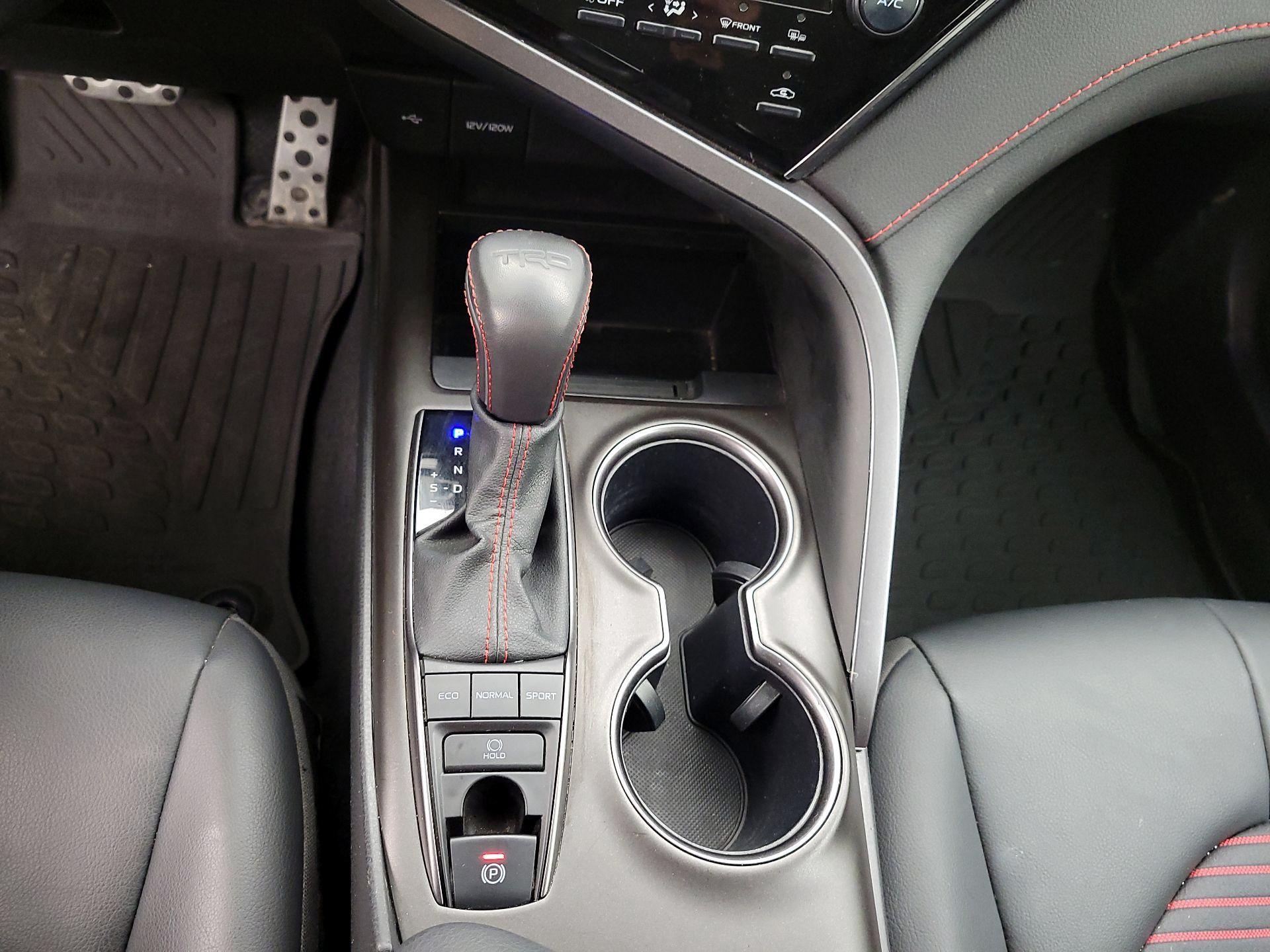 Thumbnail: 2024 Toyota Camry - 17