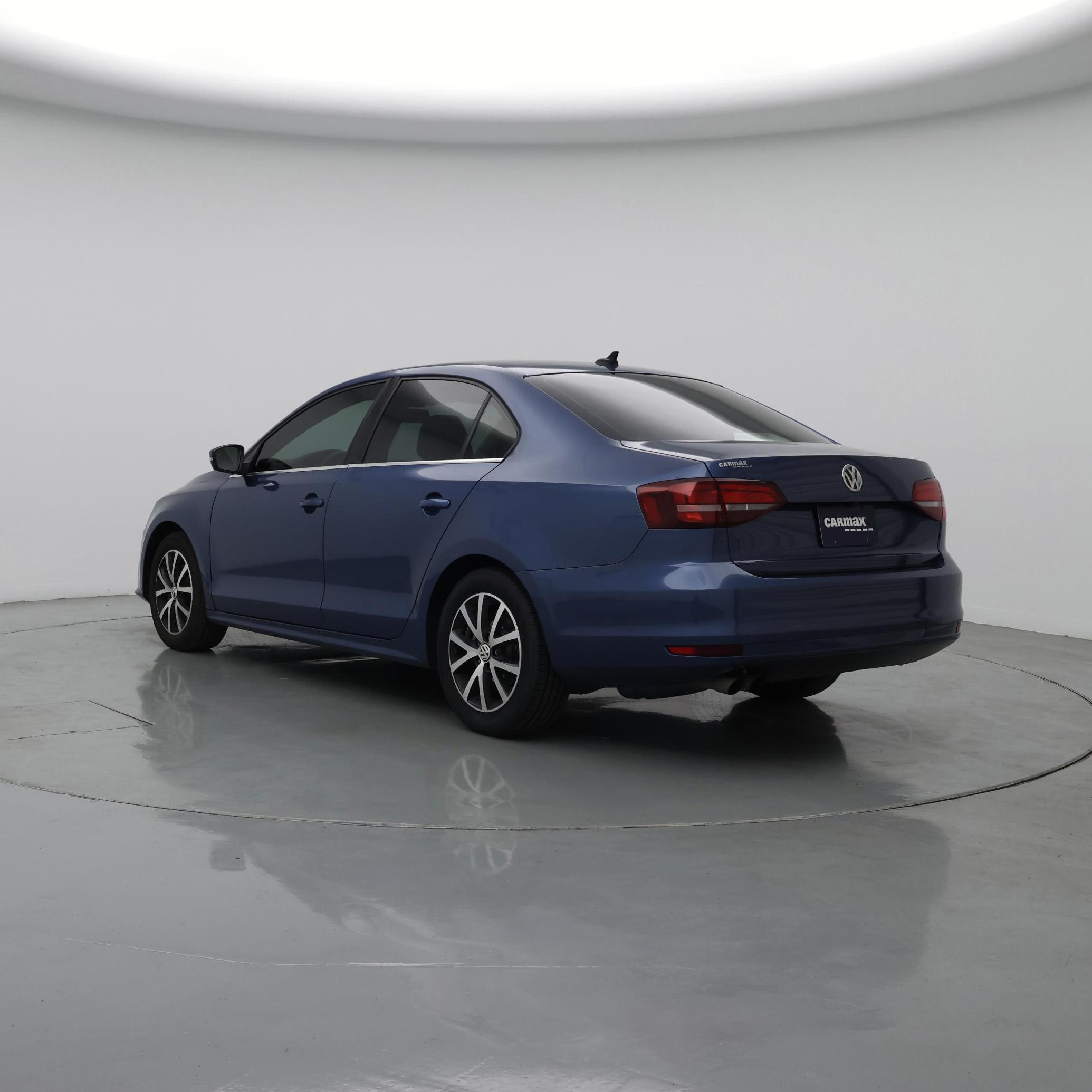 Thumbnail: 2017 Volkswagen Jetta - 2