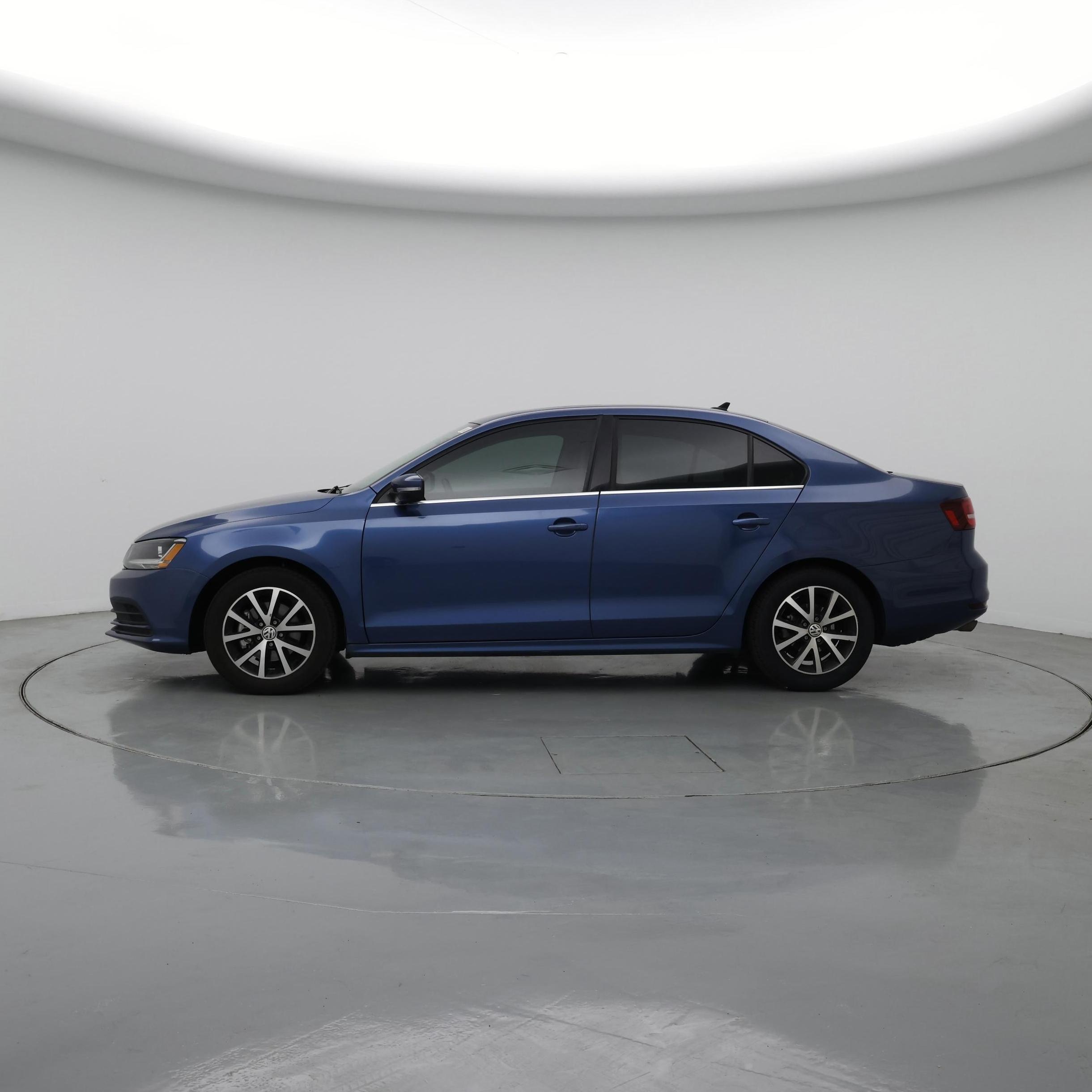 Thumbnail: 2017 Volkswagen Jetta - 3