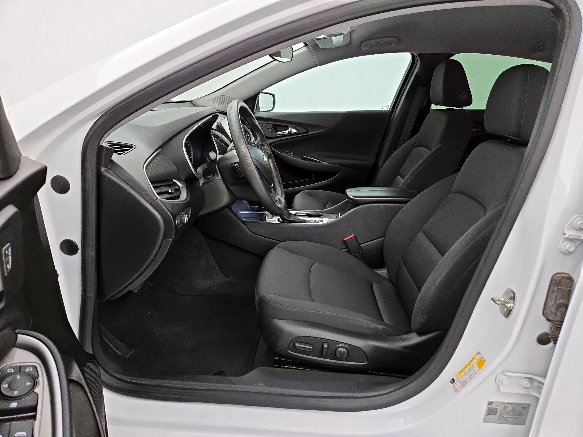 Thumbnail: 2024 Chevrolet Malibu - 11