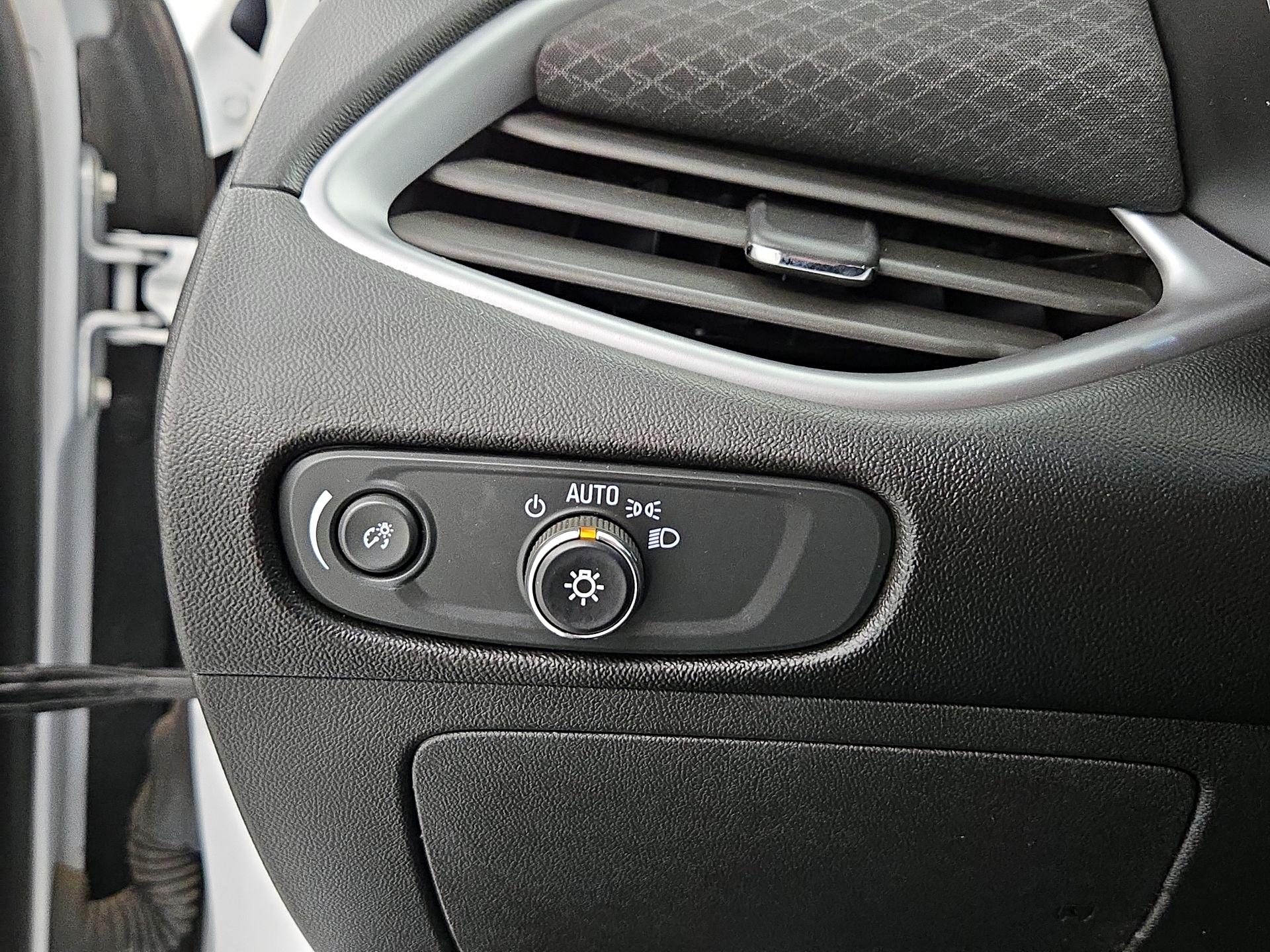 Thumbnail: 2024 Chevrolet Malibu - 13