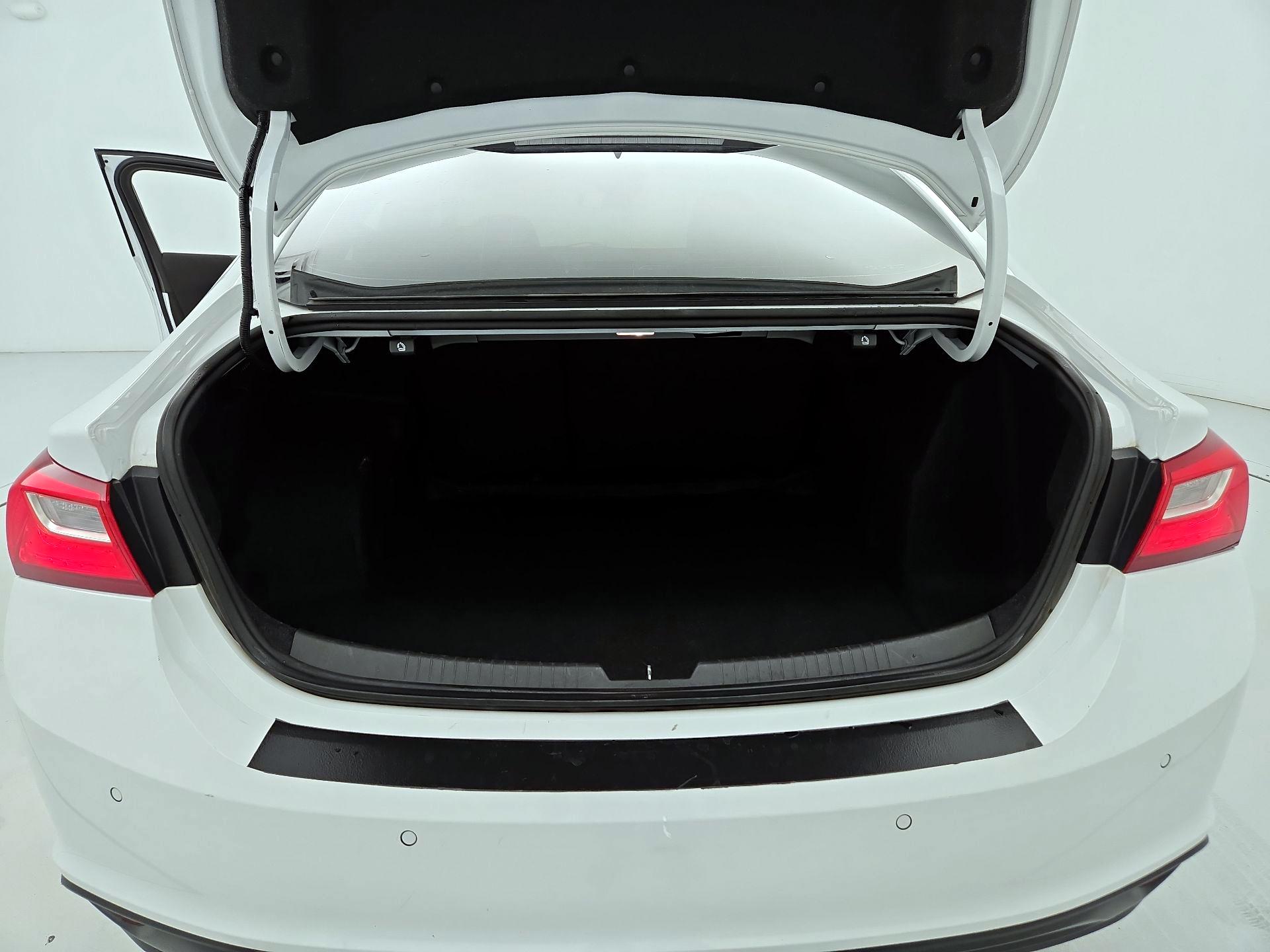 Thumbnail: 2024 Chevrolet Malibu - 20