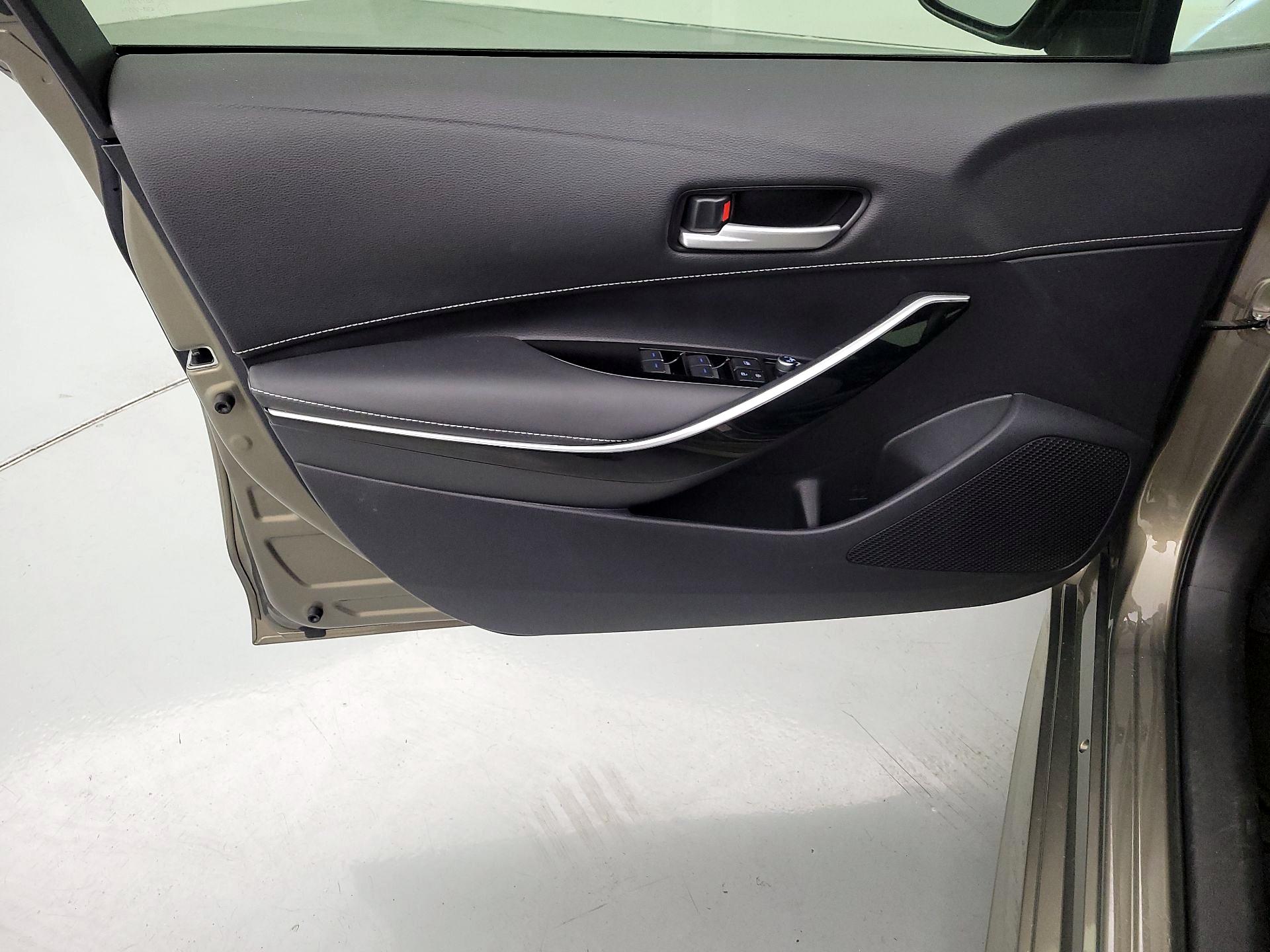 Thumbnail: 2020 Toyota Corolla - 12