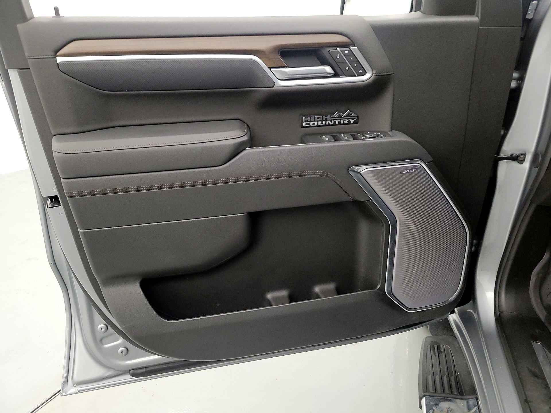 Thumbnail: 2025 Chevrolet Silverado 1500 - 12