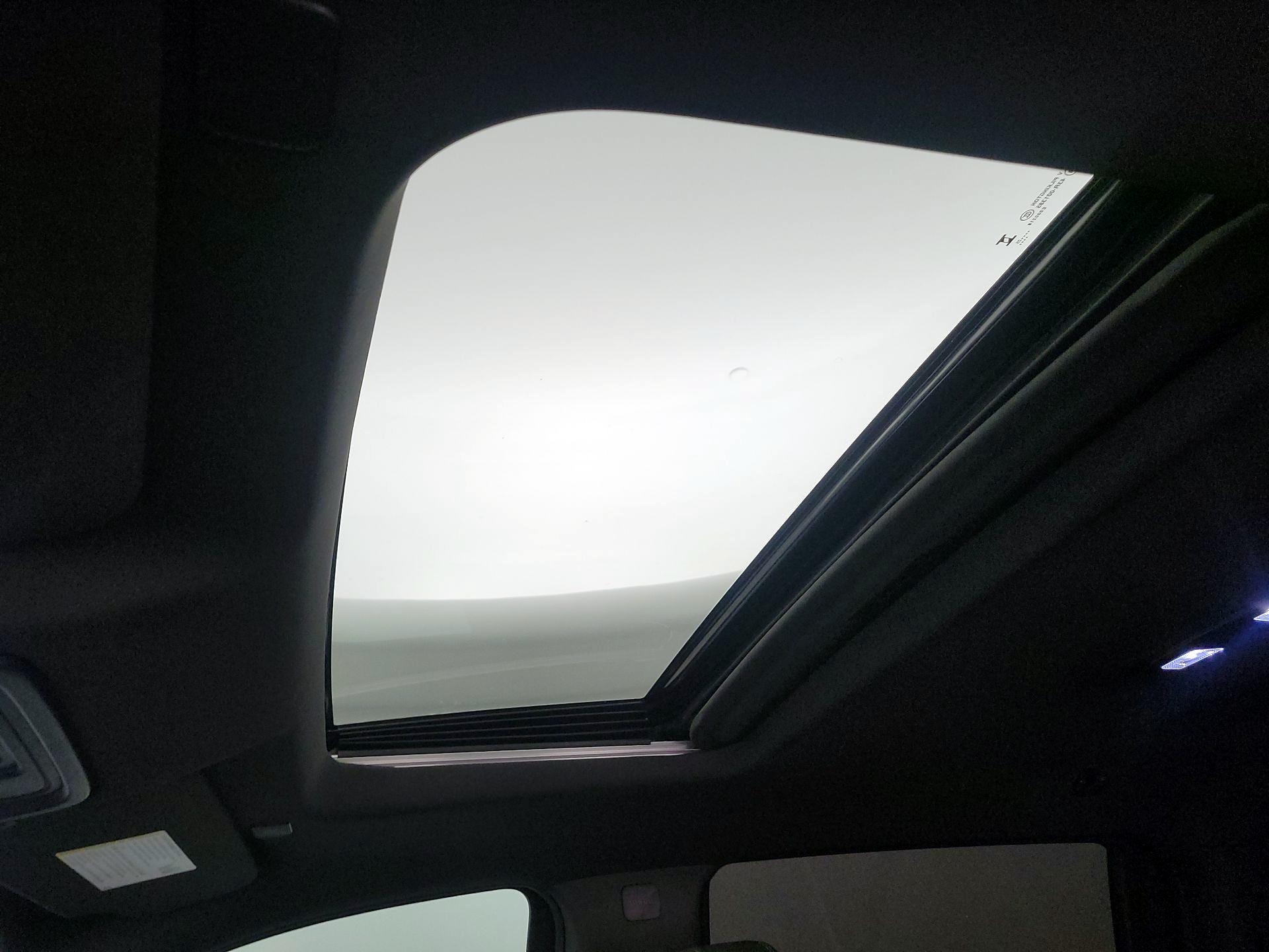 Thumbnail: 2025 Chevrolet Silverado 1500 - 19