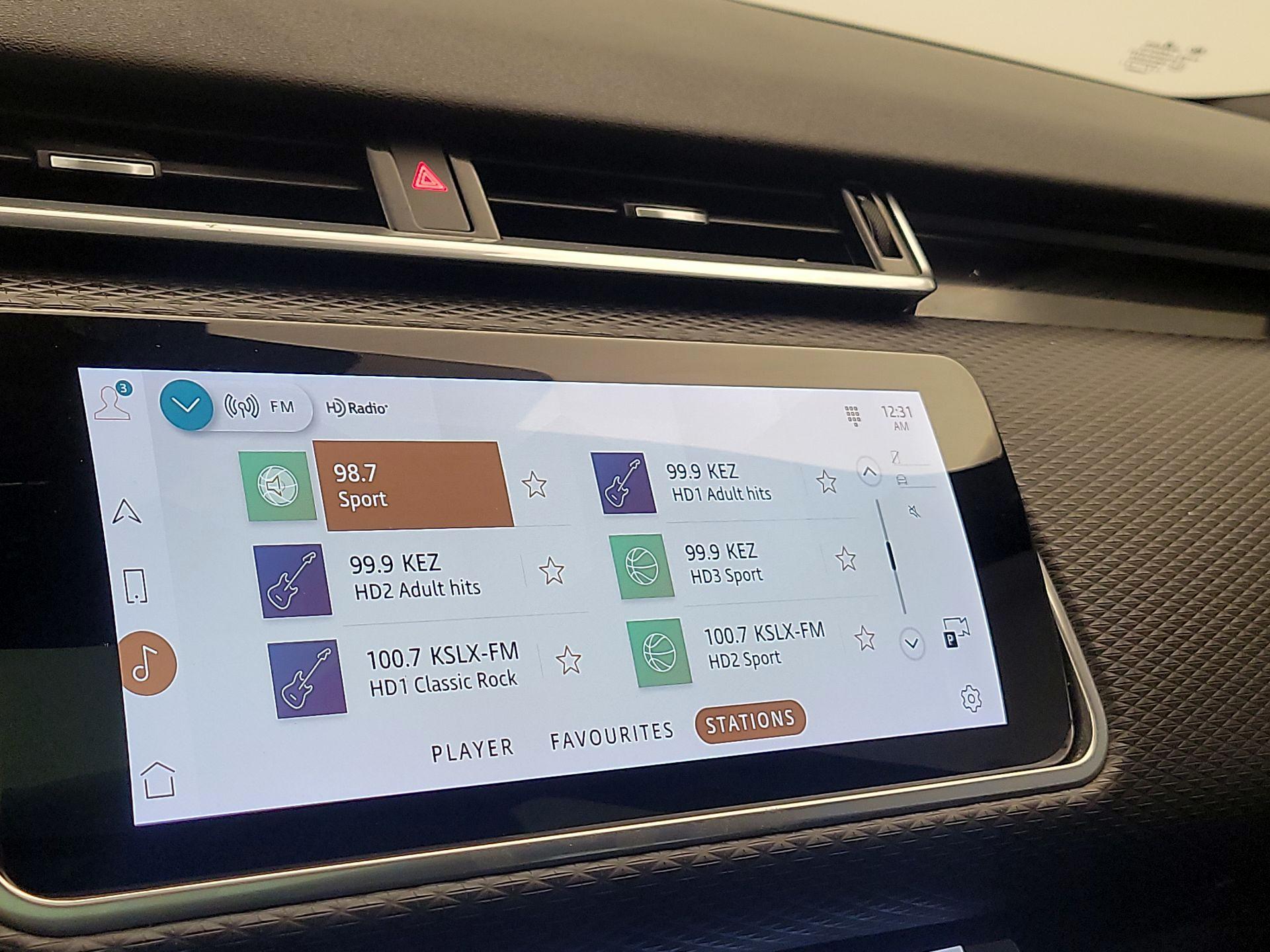 Thumbnail: 2021 Land Rover Range Rover Velar - 16