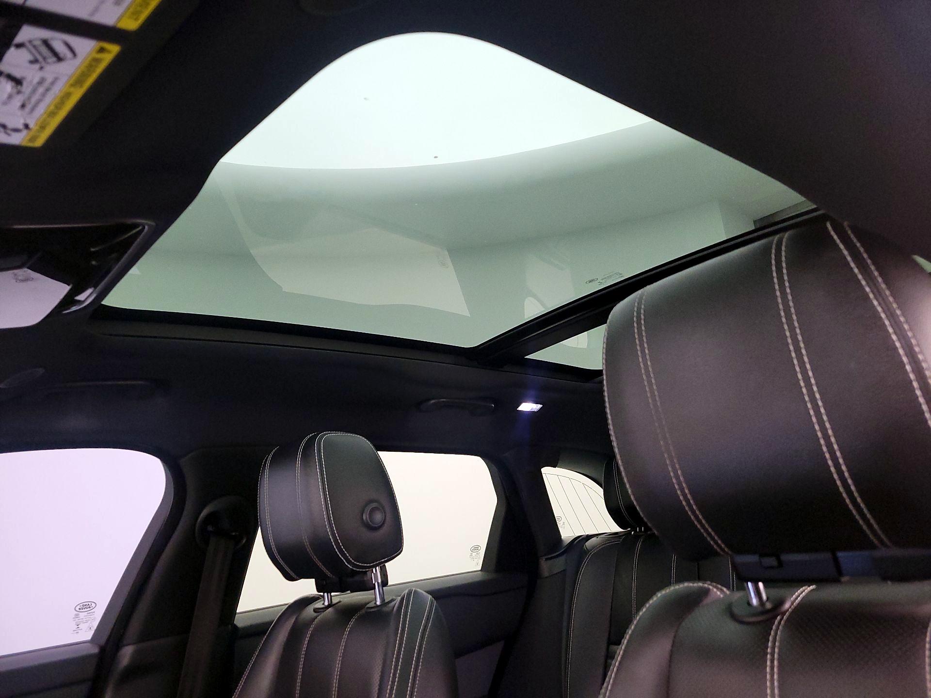 Thumbnail: 2021 Land Rover Range Rover Velar - 20