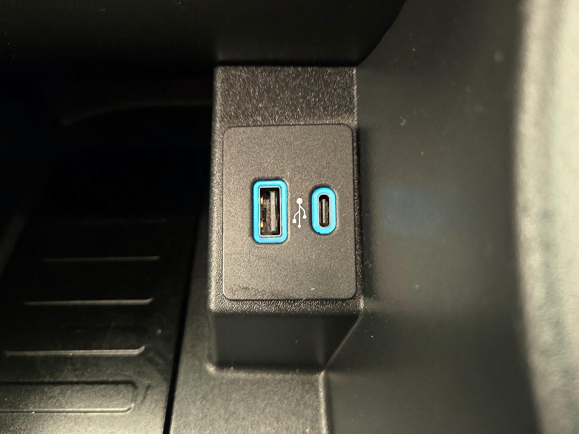 Thumbnail: 2024 Ford Edge - 18