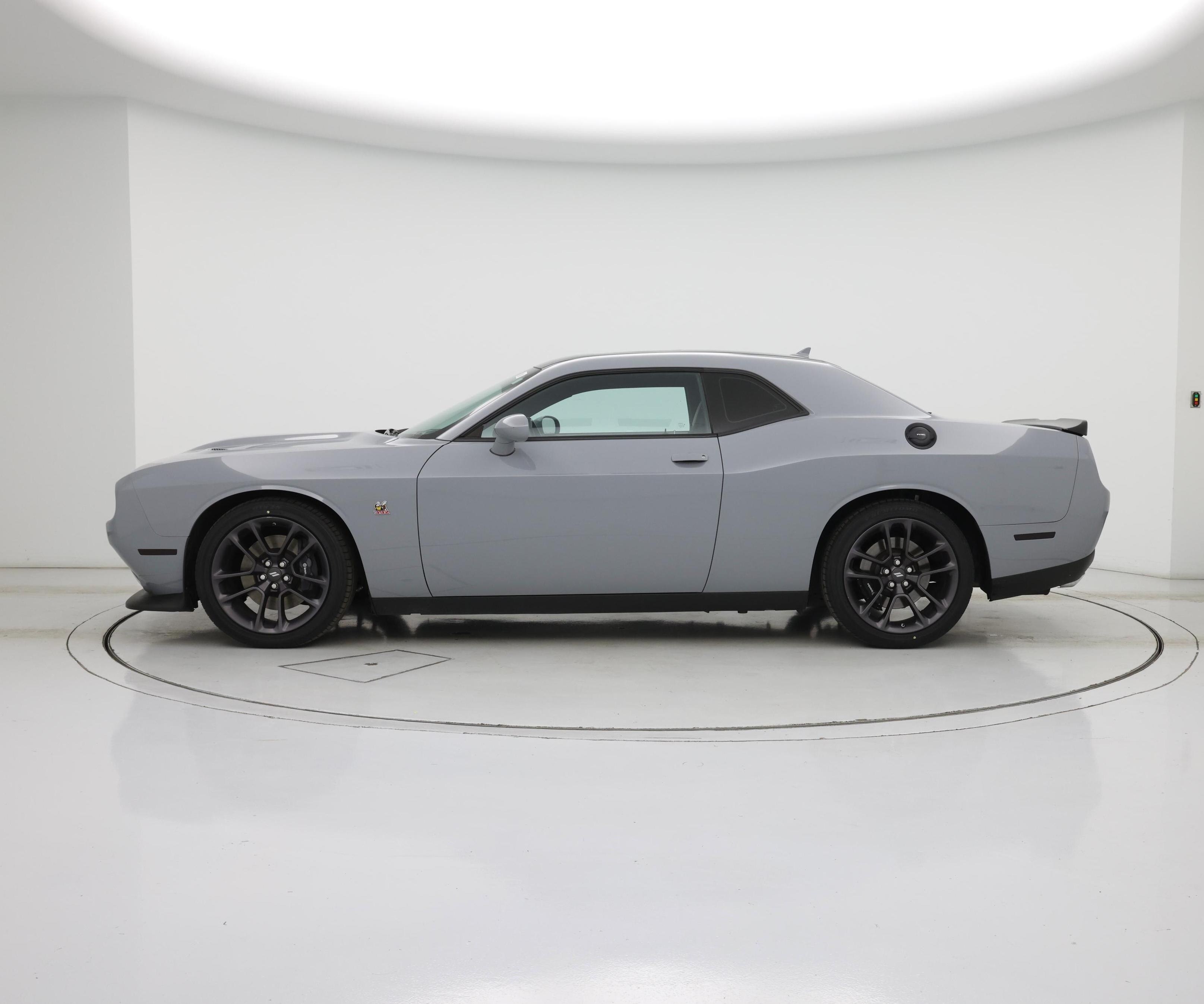 Thumbnail: 2022 Dodge Challenger - 3