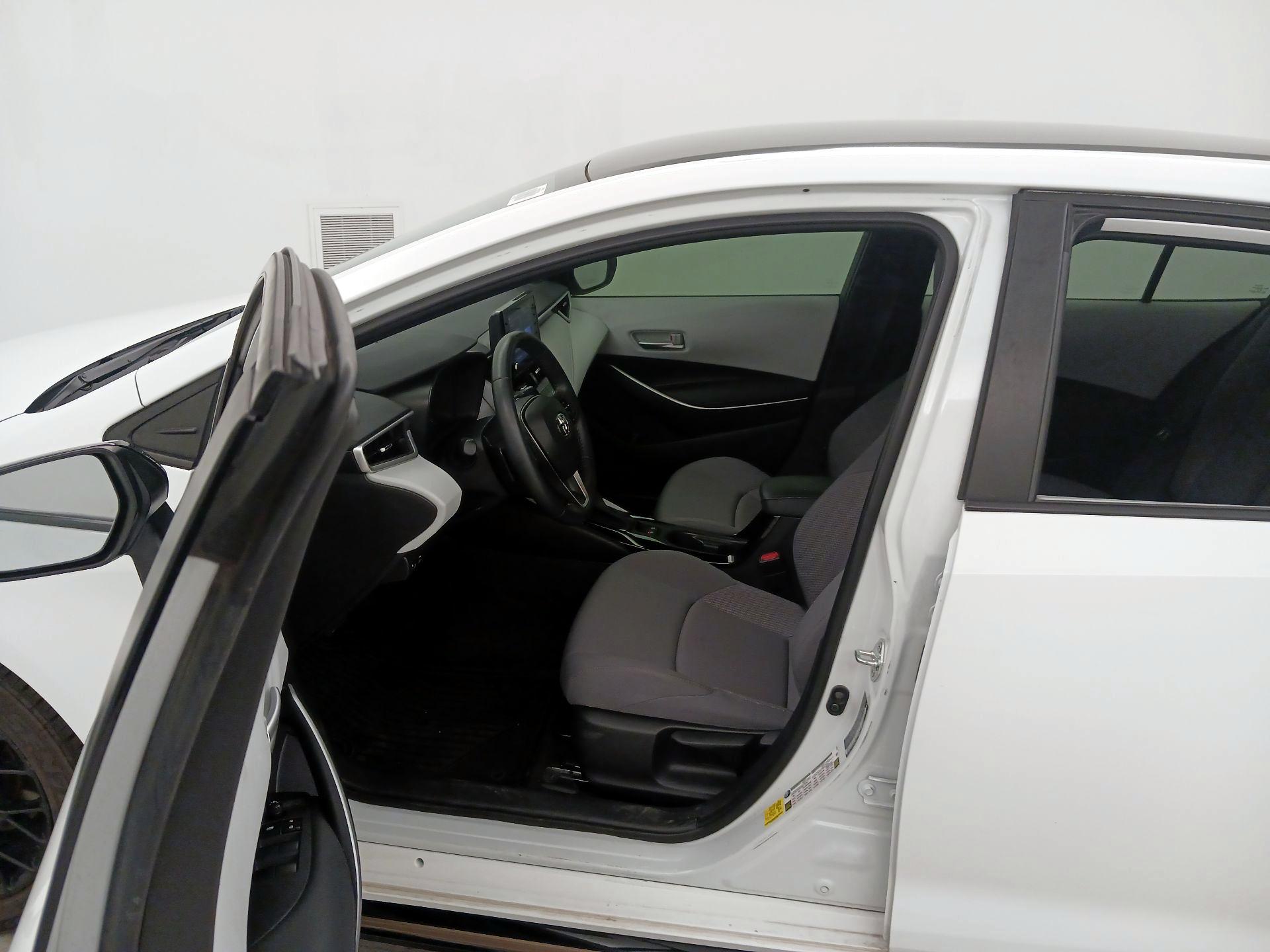 Thumbnail: 2022 Toyota Corolla - 11