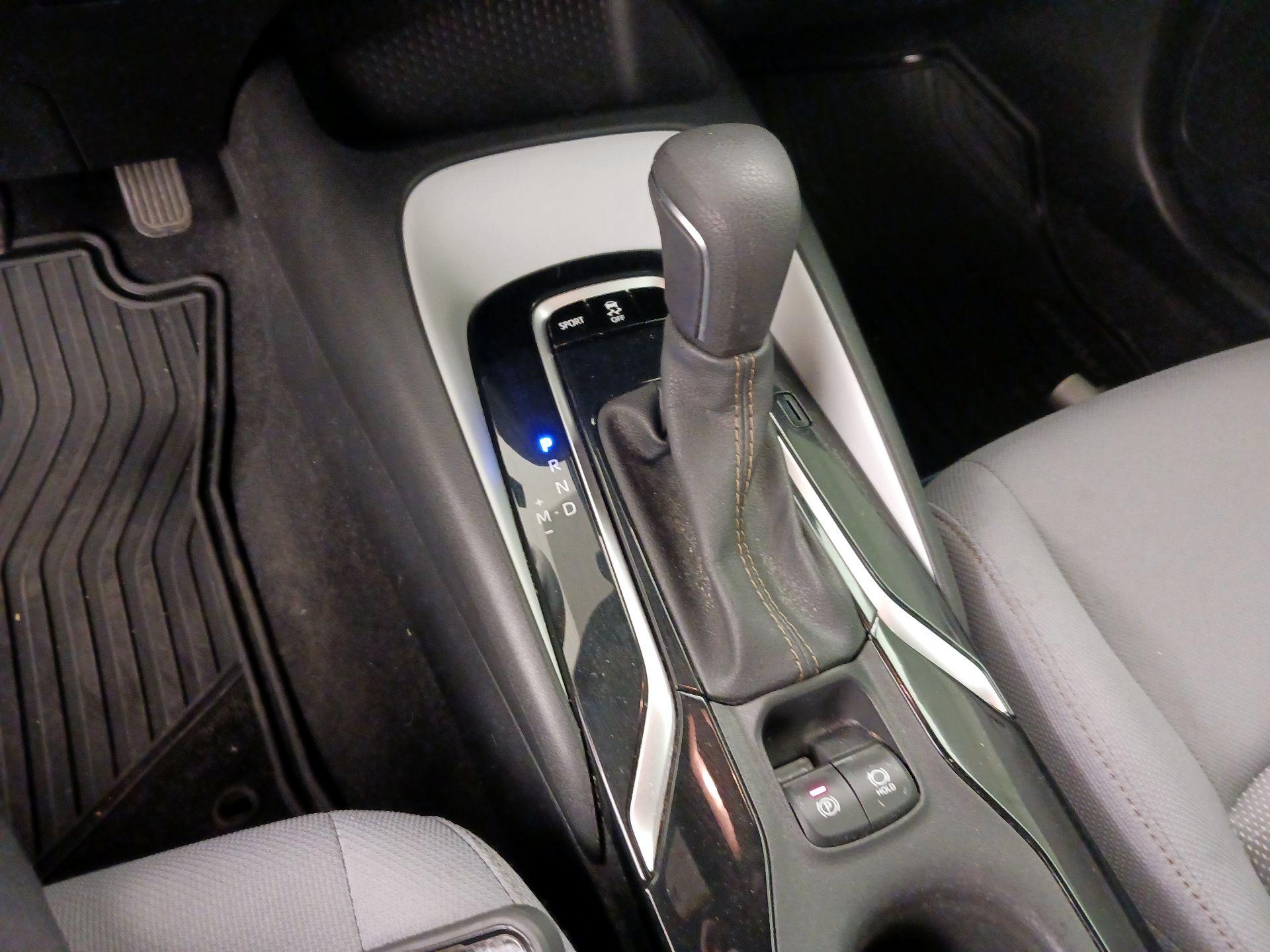 Thumbnail: 2022 Toyota Corolla - 18