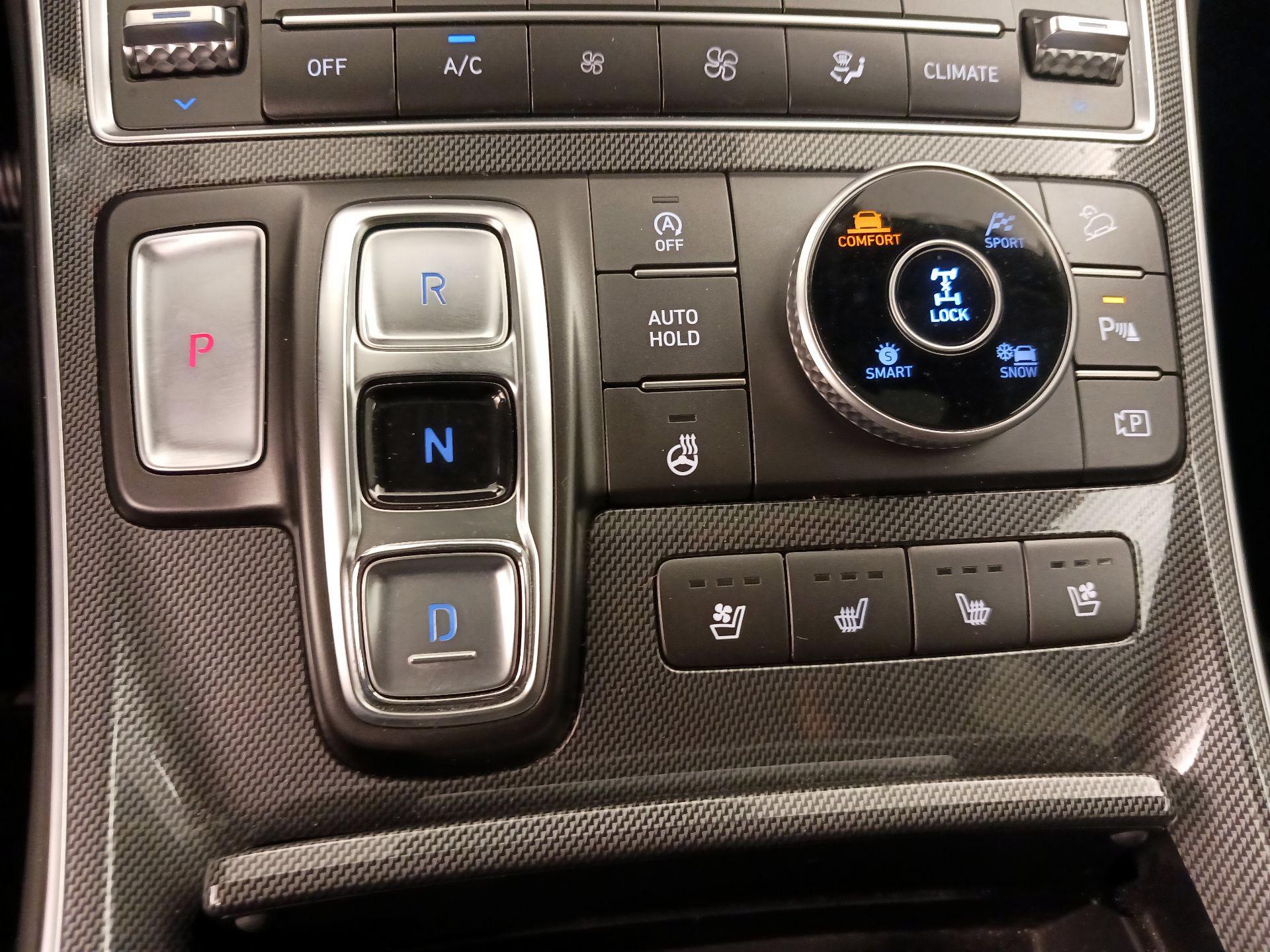 Thumbnail: 2021 Hyundai Santa Fe - 18