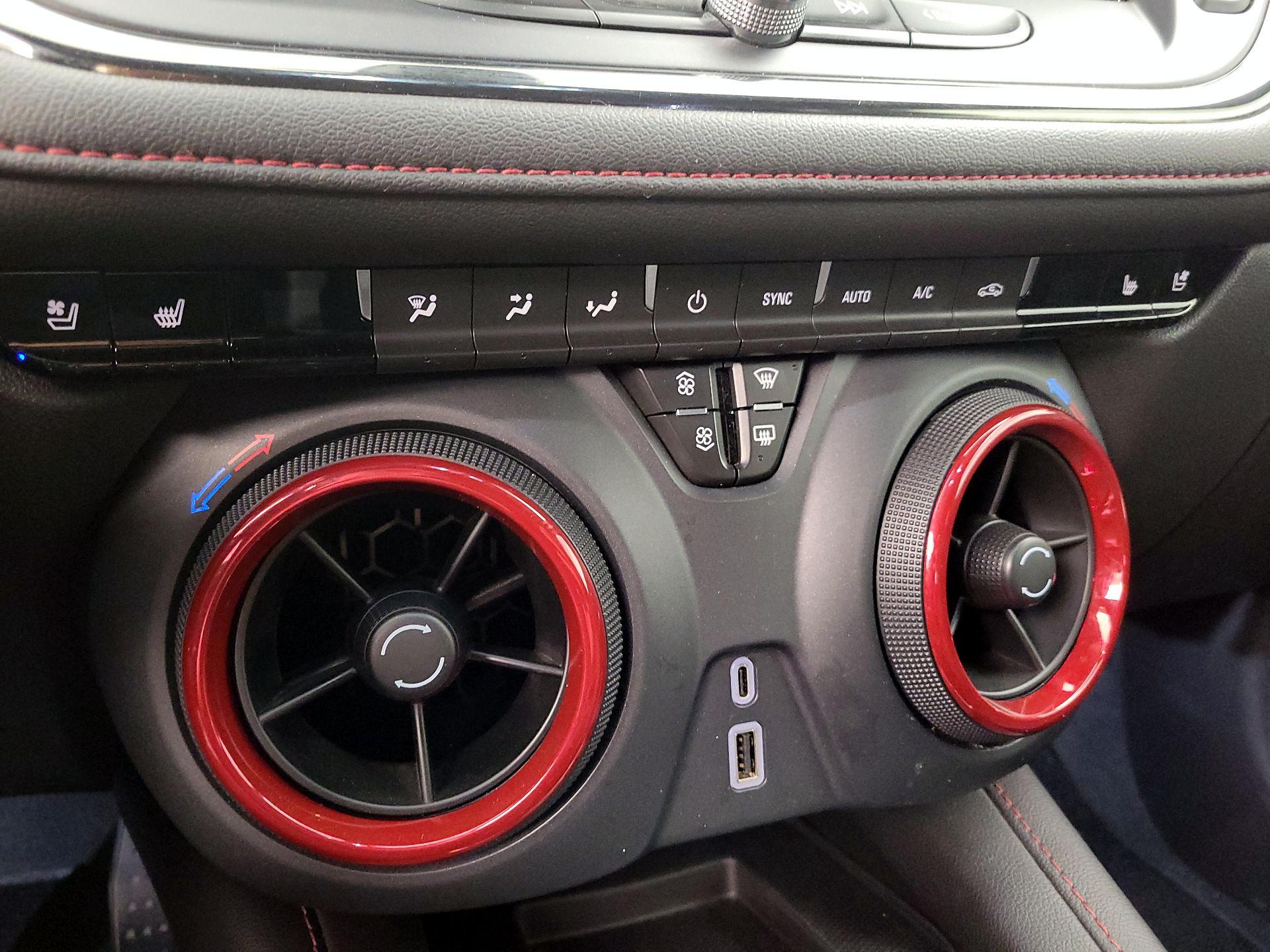 Thumbnail: 2023 Chevrolet Blazer - 17