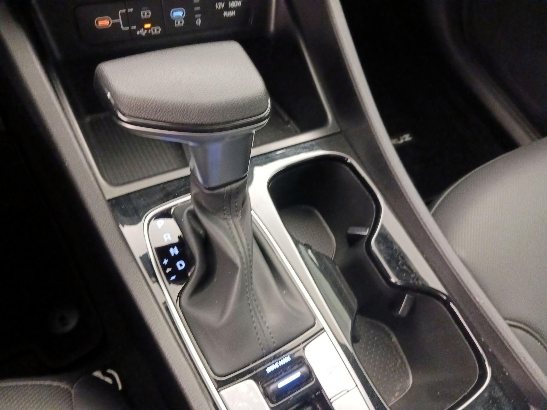 Thumbnail: 2025 Hyundai Santa Cruz - 17