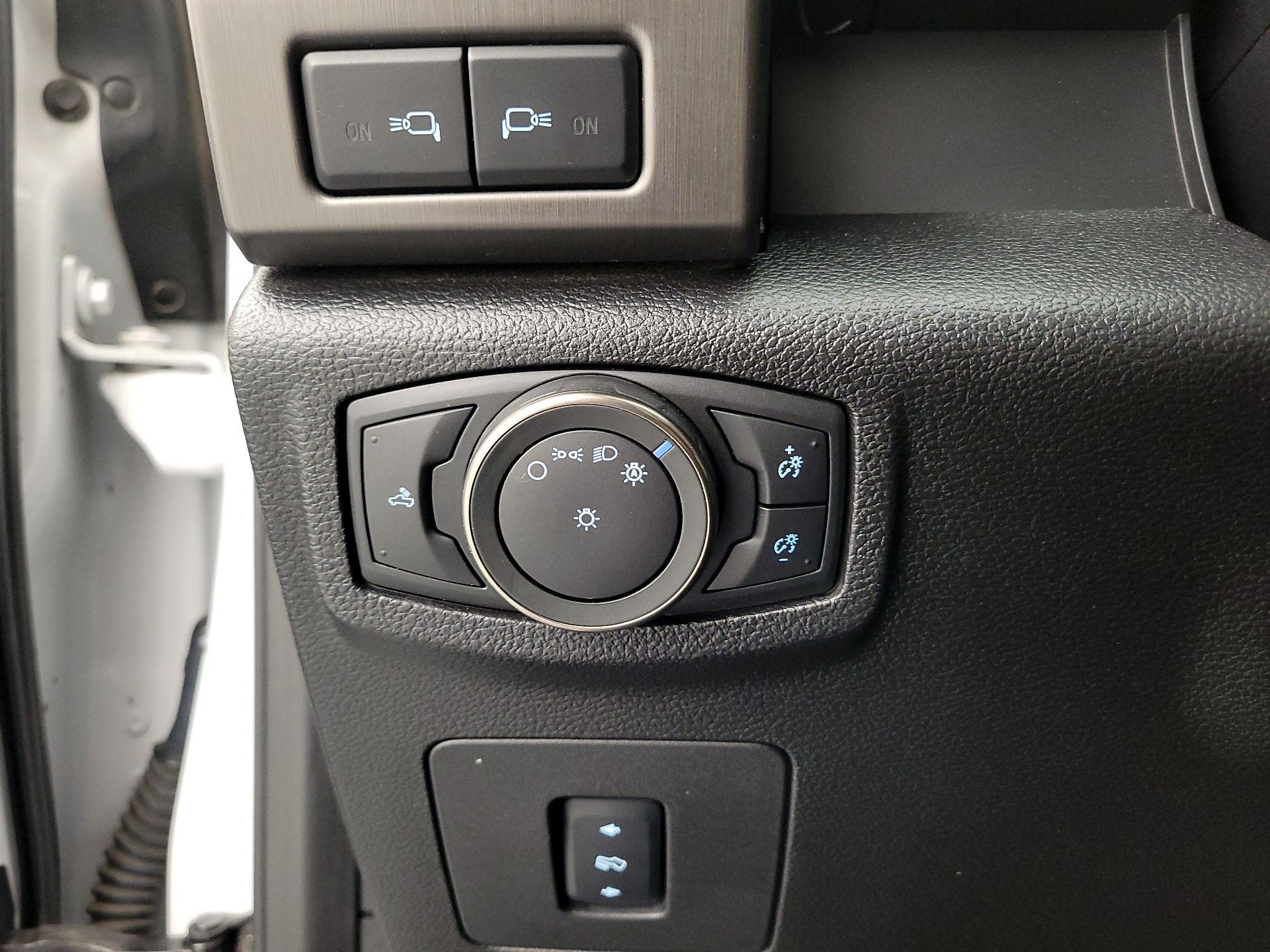 Thumbnail: 2018 Ford F-150 - 13