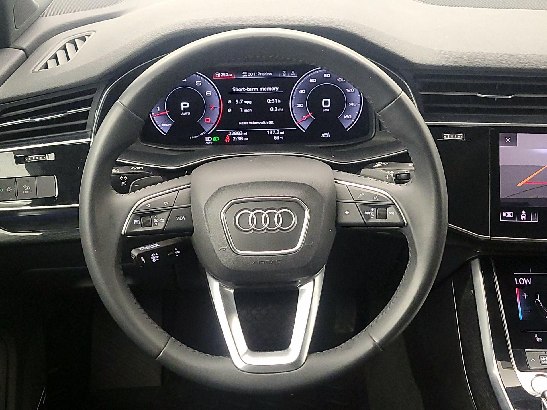 Thumbnail: 2020 Audi Q7 - 10