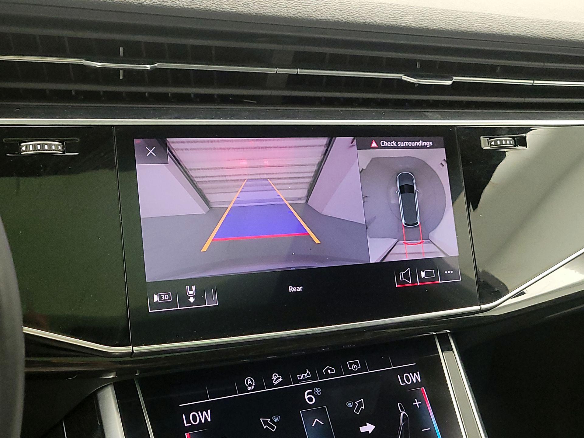 Thumbnail: 2020 Audi Q7 - 14