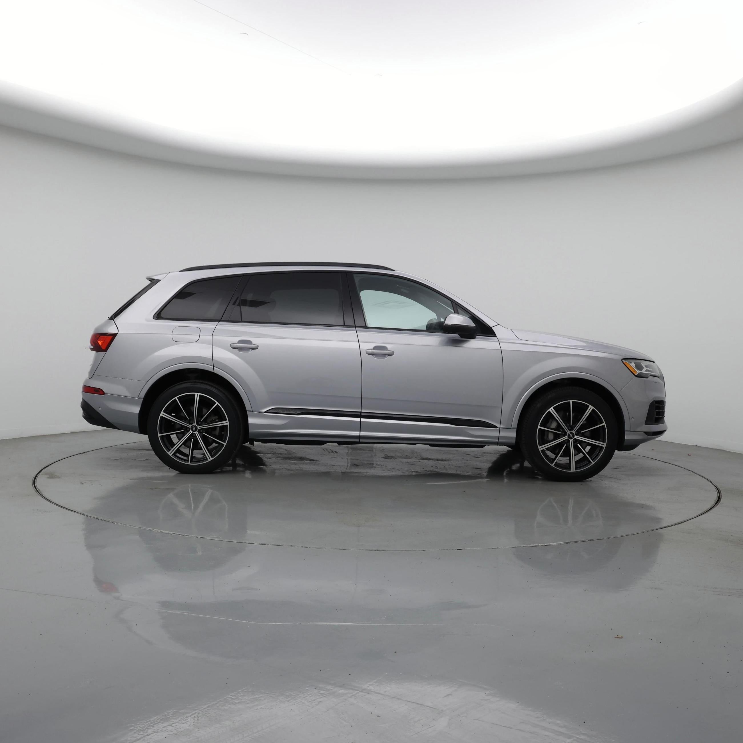 Thumbnail: 2020 Audi Q7 - 7