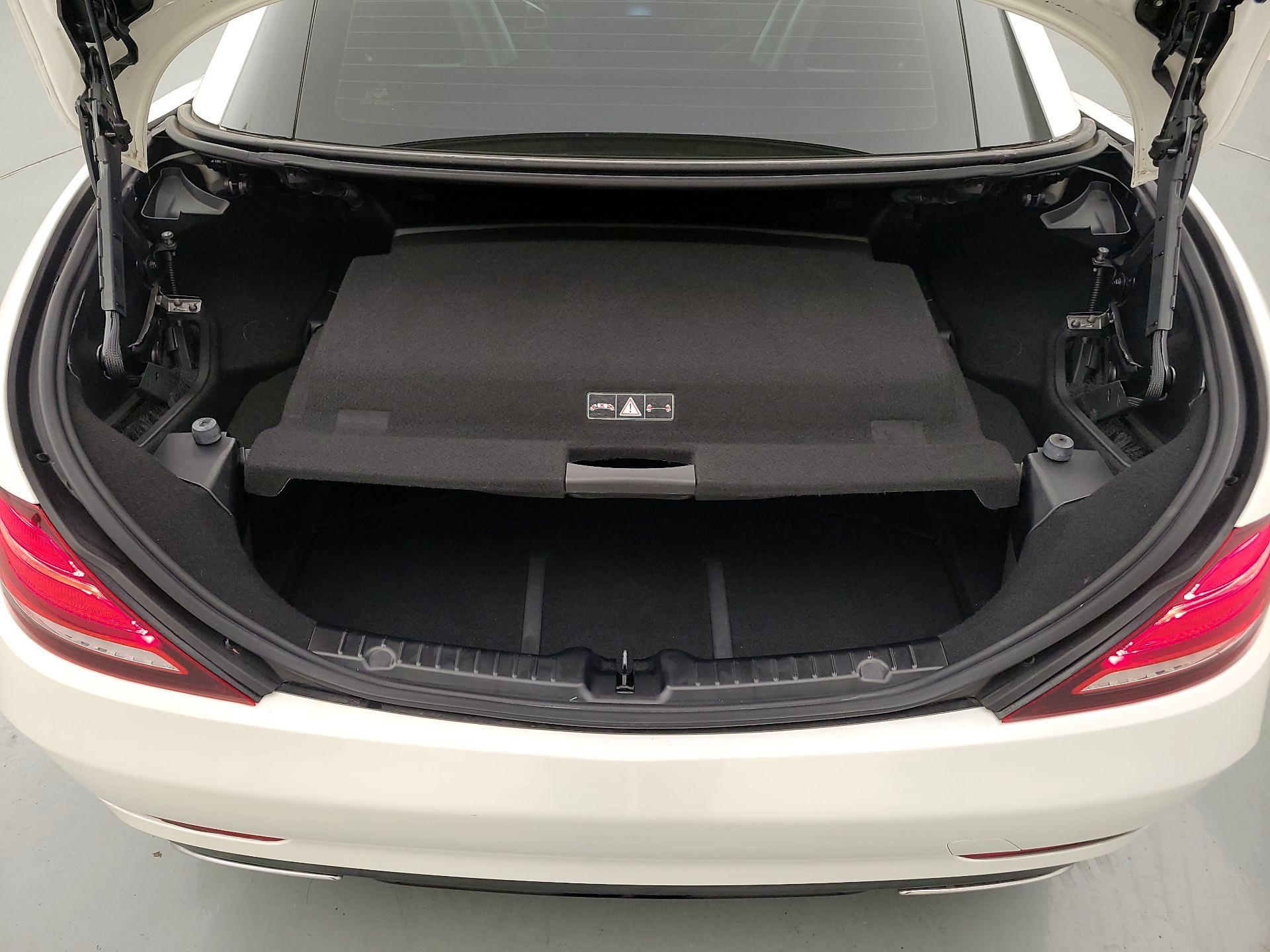 Thumbnail: 2020 Mercedes-Benz SLC - 18