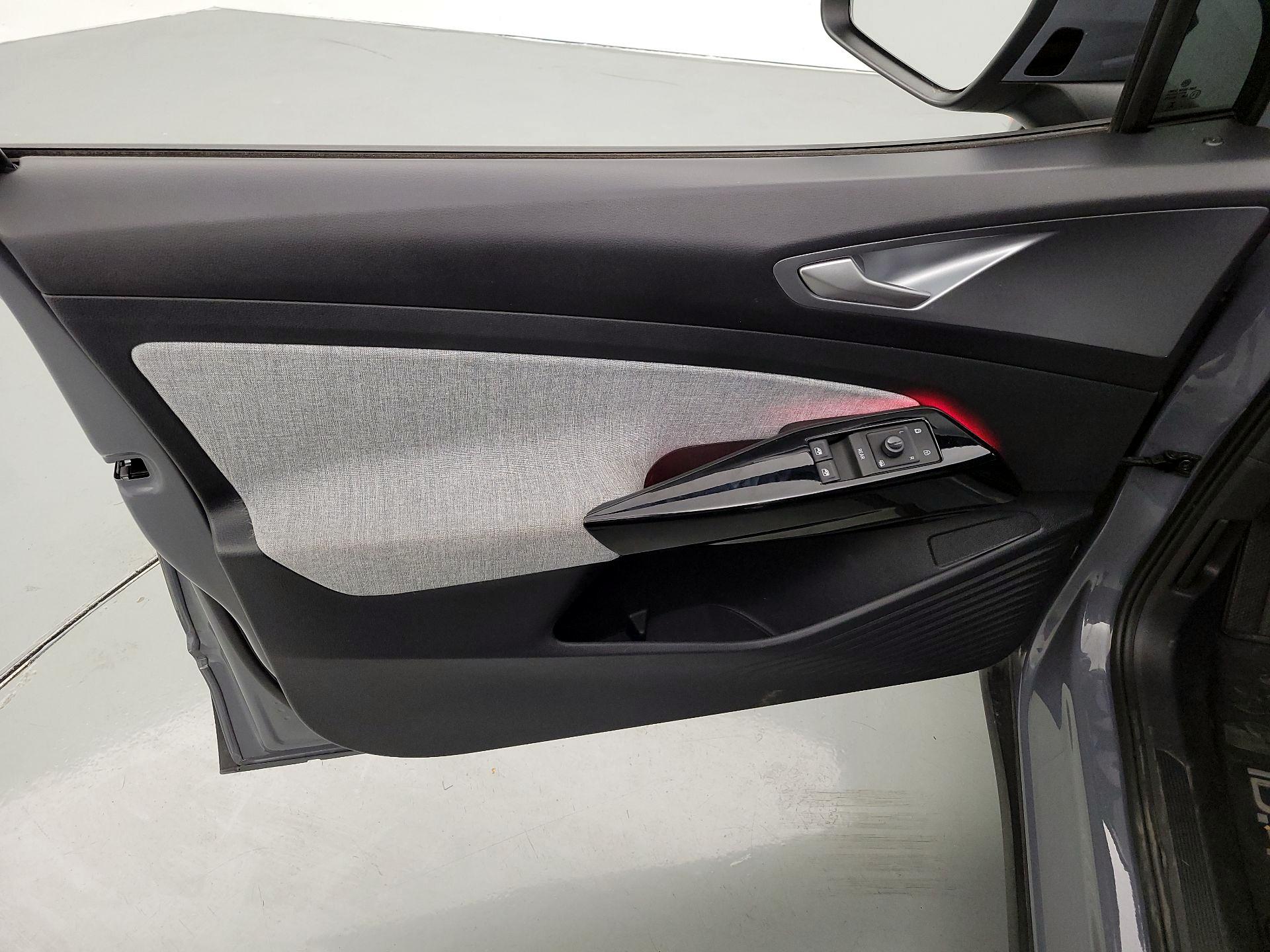 Thumbnail: 2023 Volkswagen ID.4 - 12