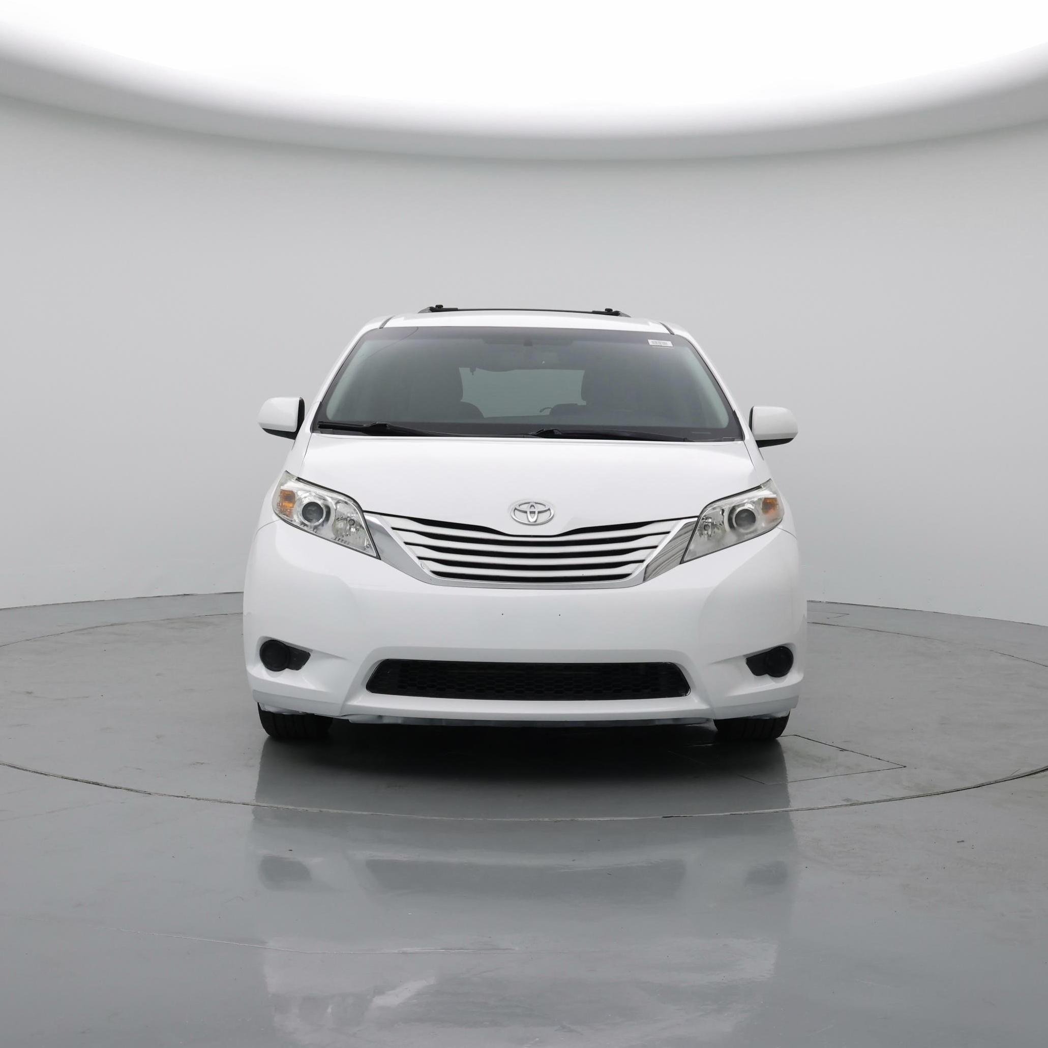 Thumbnail: 2015 Toyota Sienna - 5