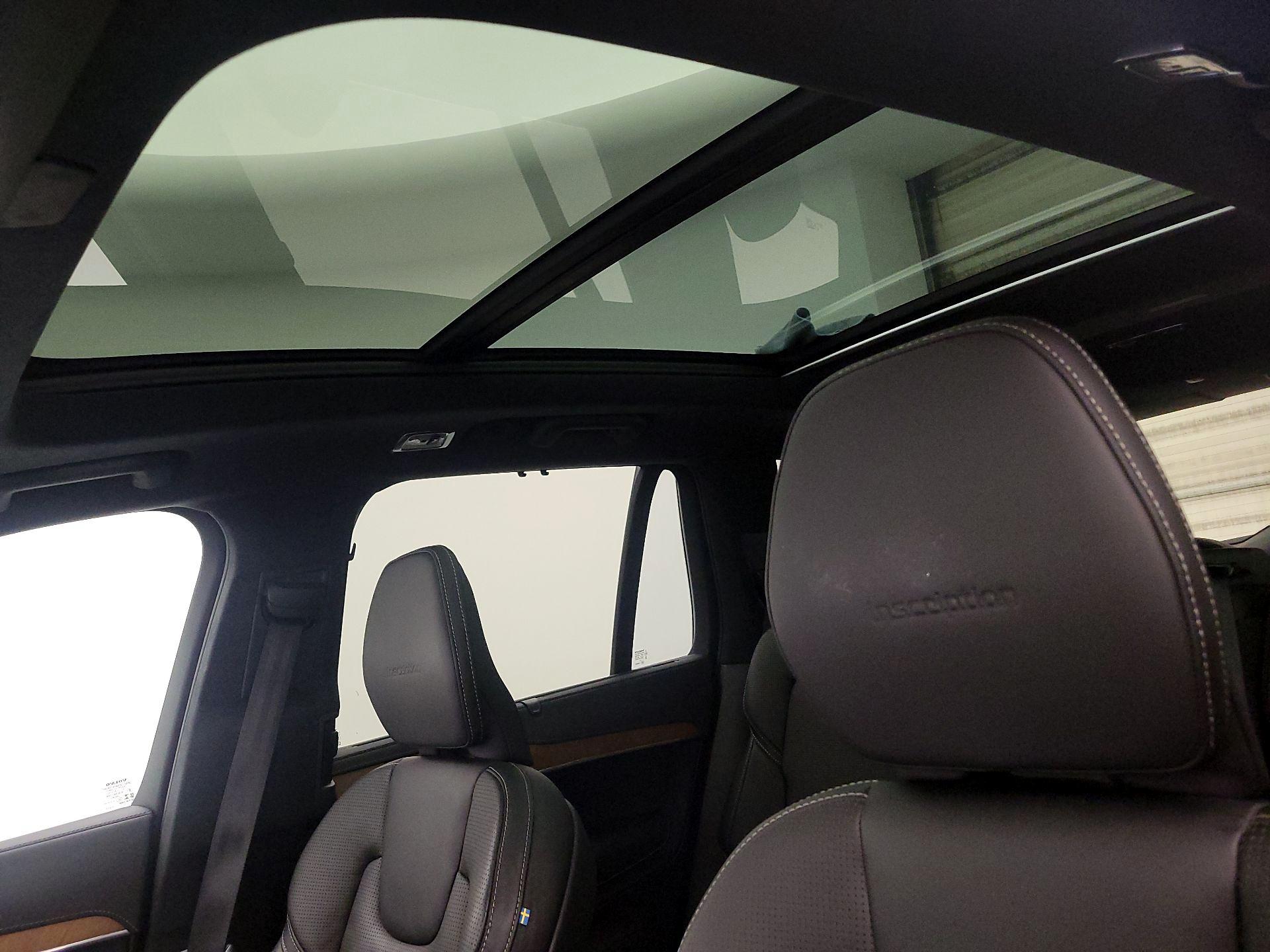 Thumbnail: 2019 Volvo XC90 - 20