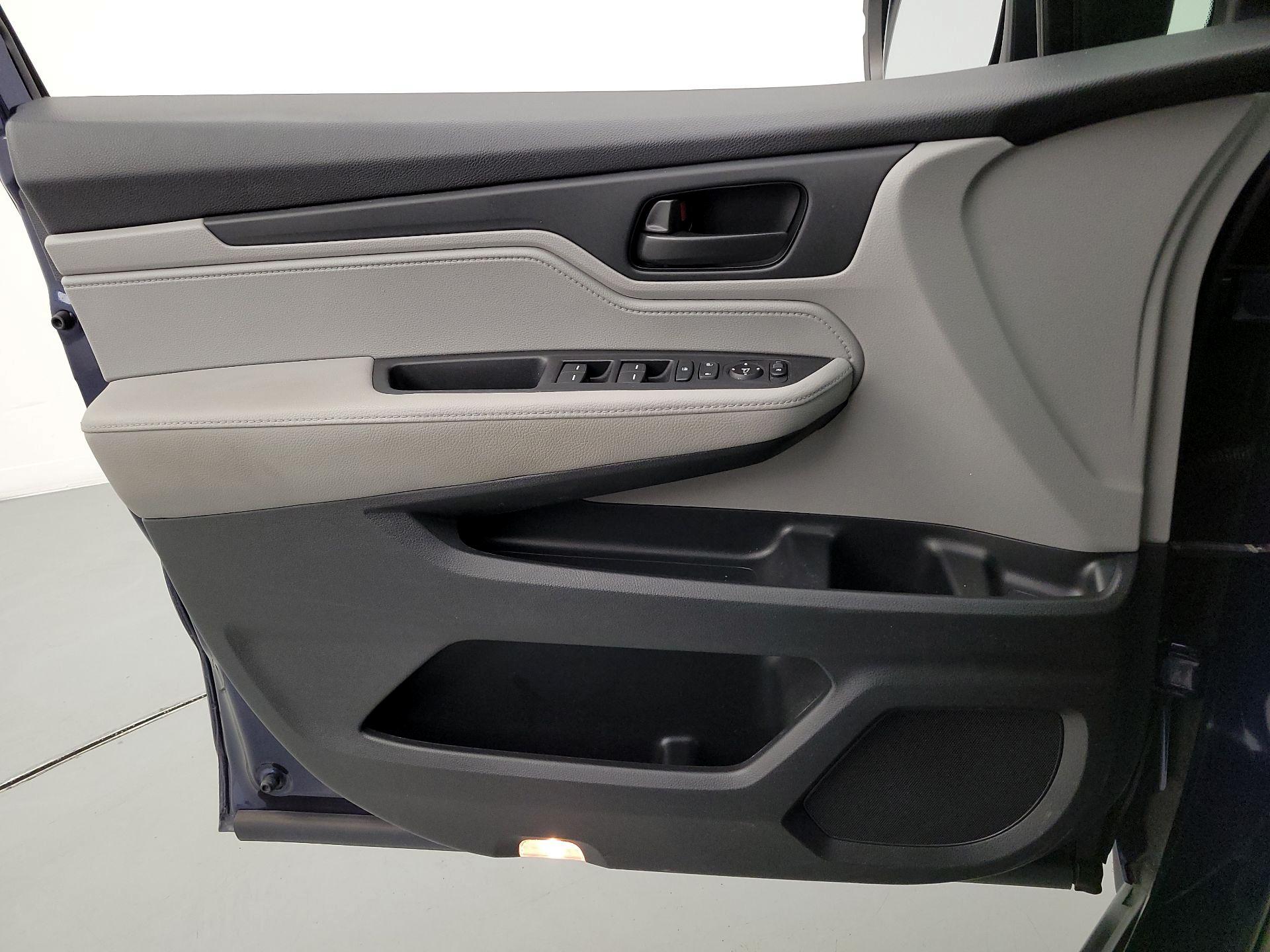 Thumbnail: 2020 Honda Odyssey - 12