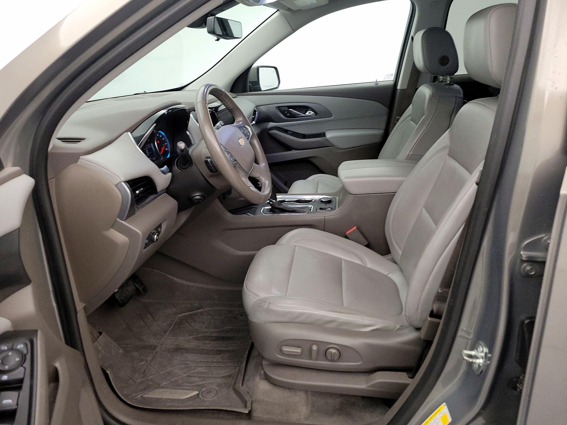 Thumbnail: 2018 Chevrolet Traverse - 11