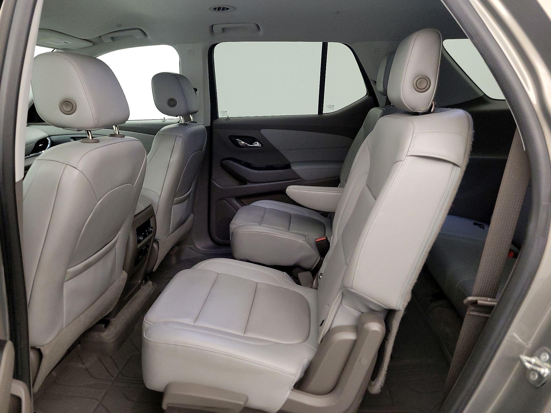 Thumbnail: 2018 Chevrolet Traverse - 20