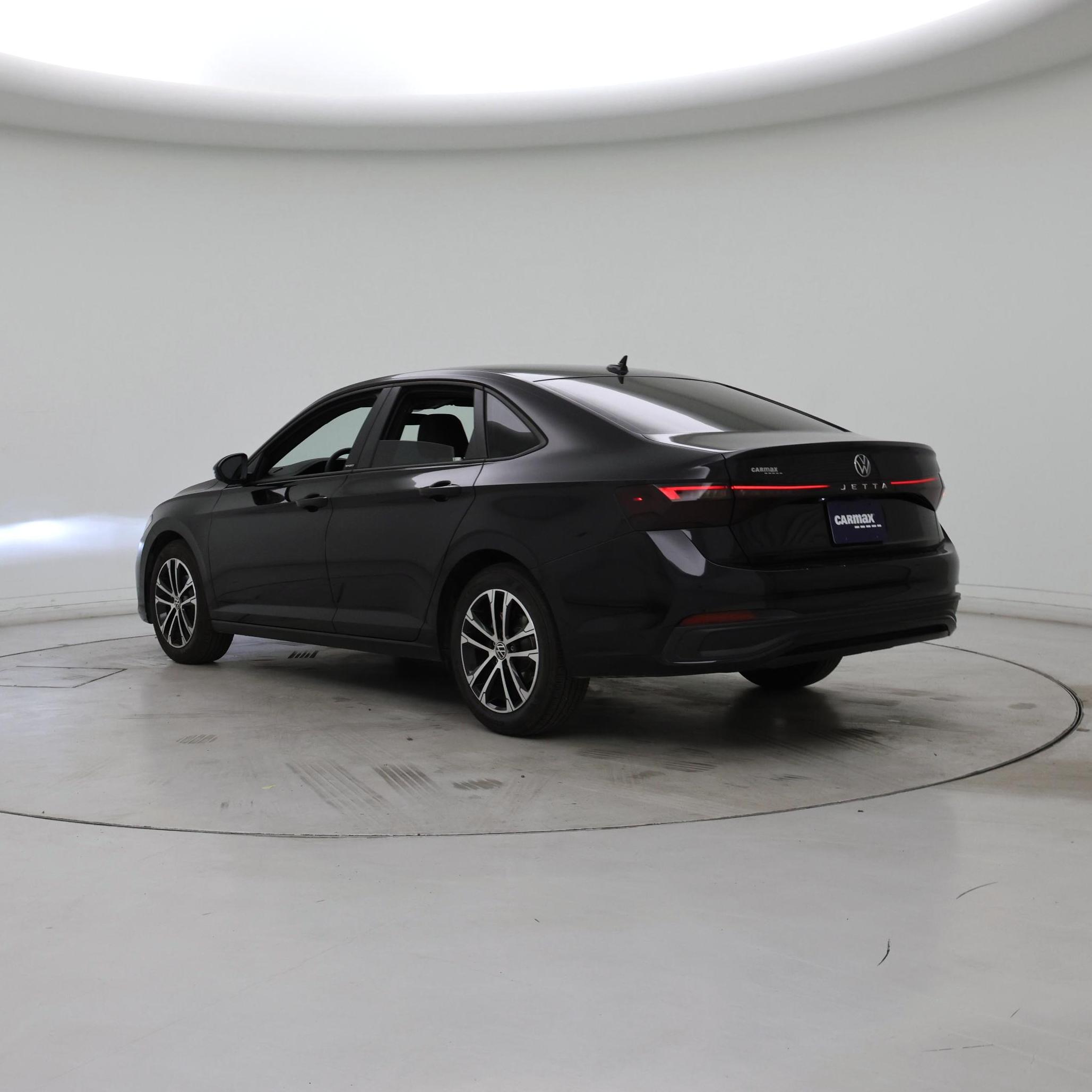 Thumbnail: 2025 Volkswagen Jetta - 2