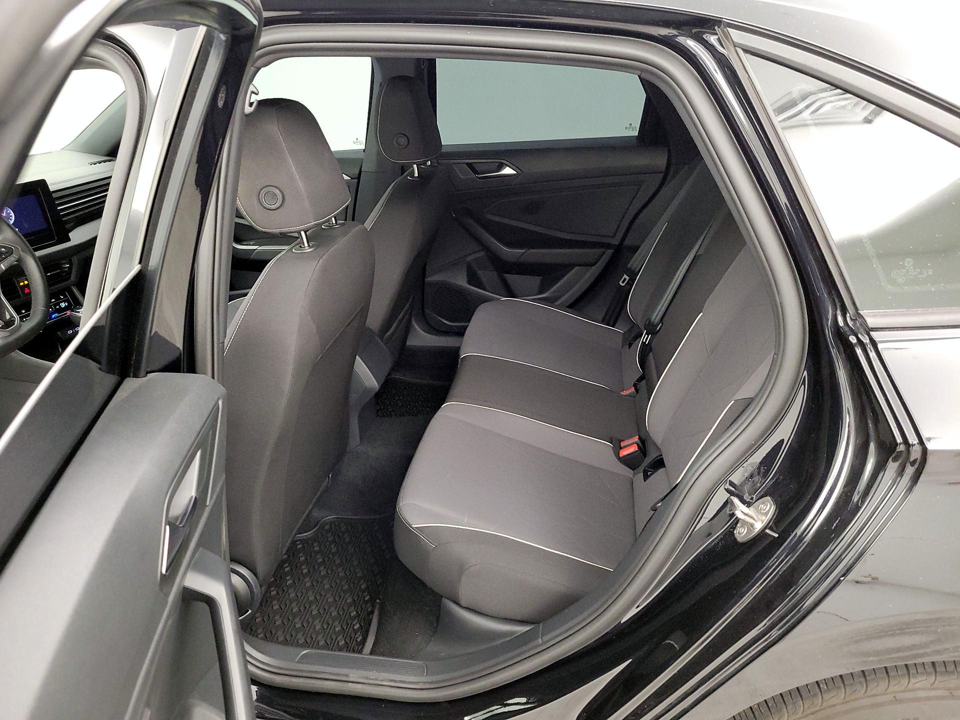 Thumbnail: 2025 Volkswagen Jetta - 19