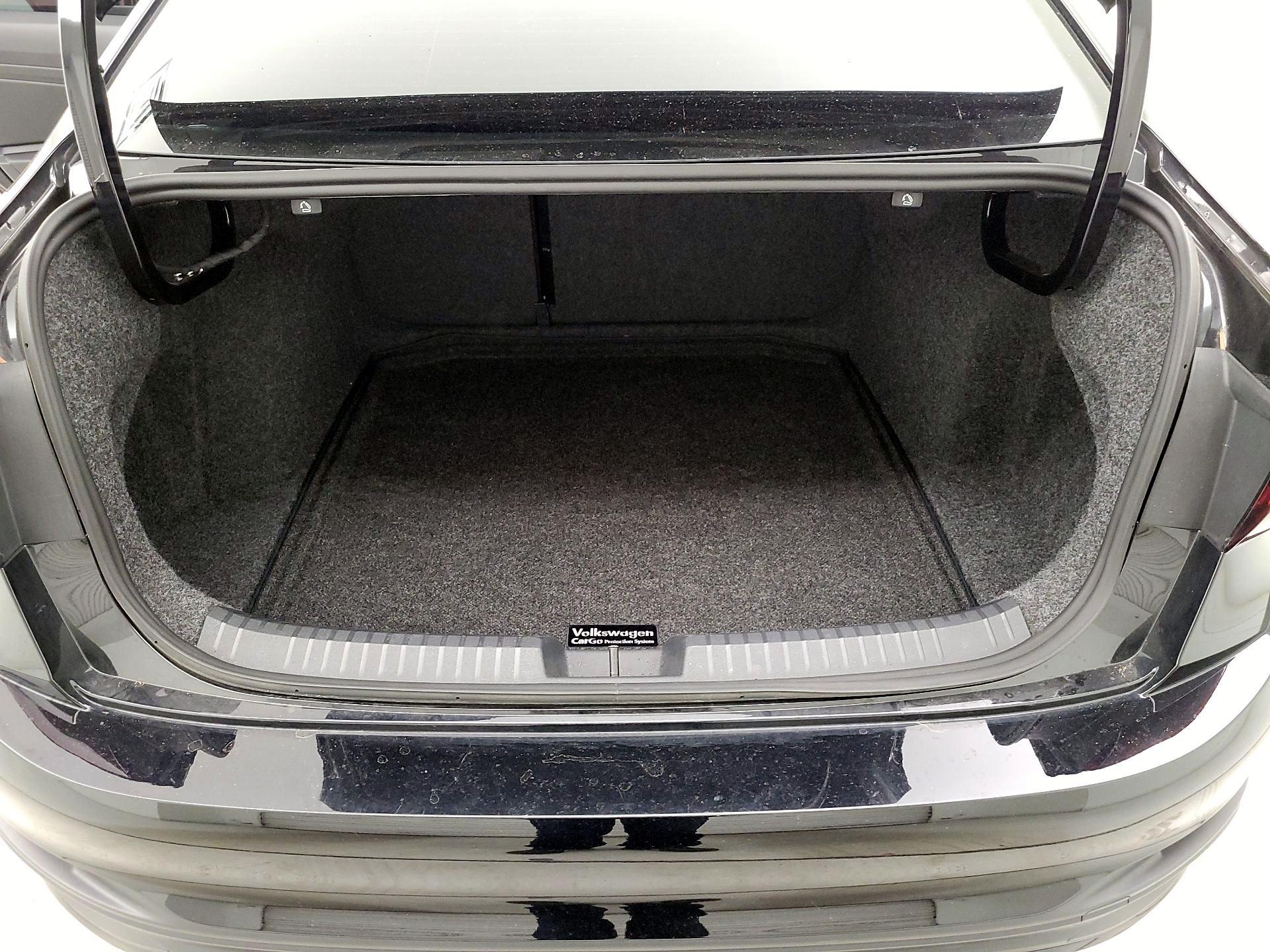 Thumbnail: 2025 Volkswagen Jetta - 20