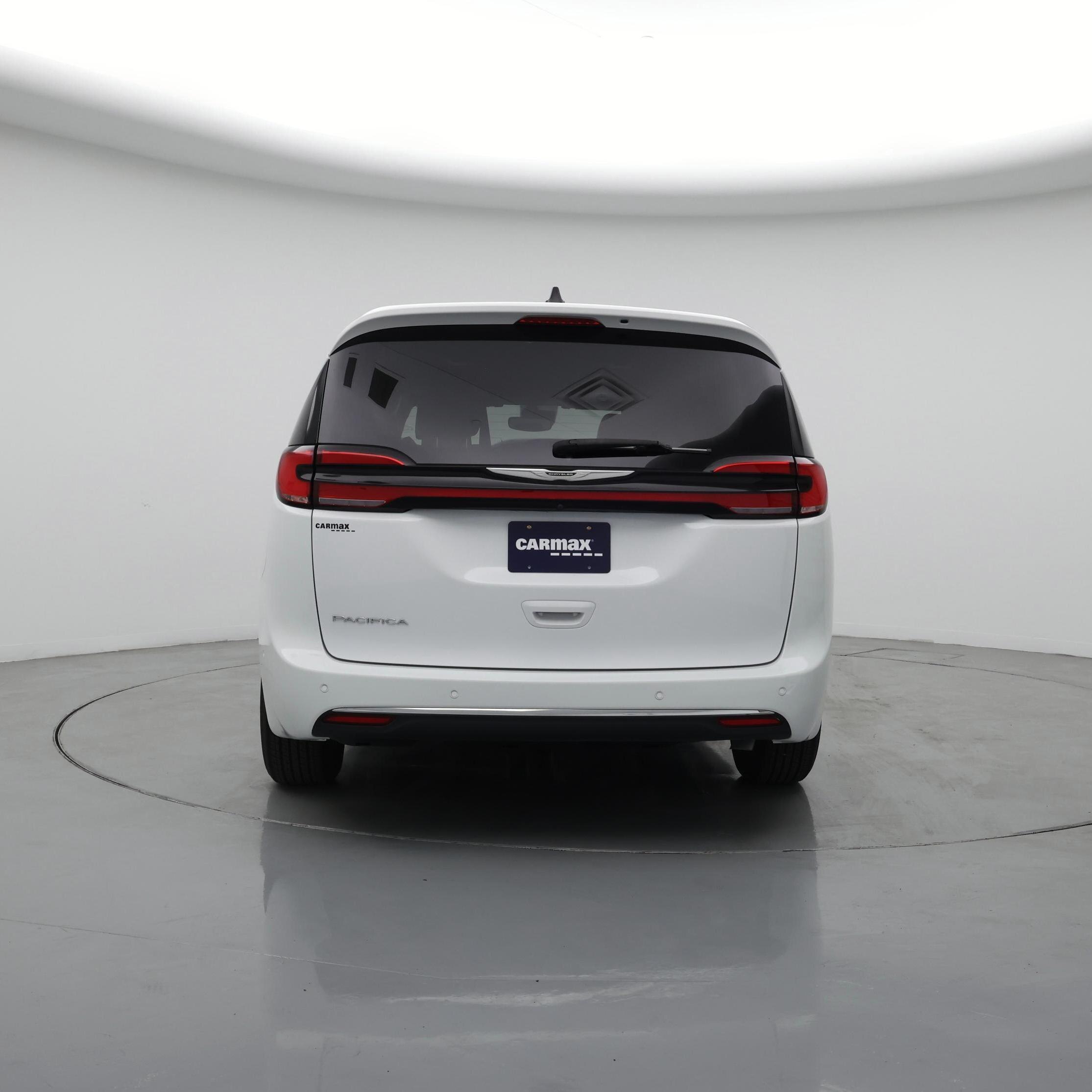 Thumbnail: 2023 Chrysler Pacifica - 6