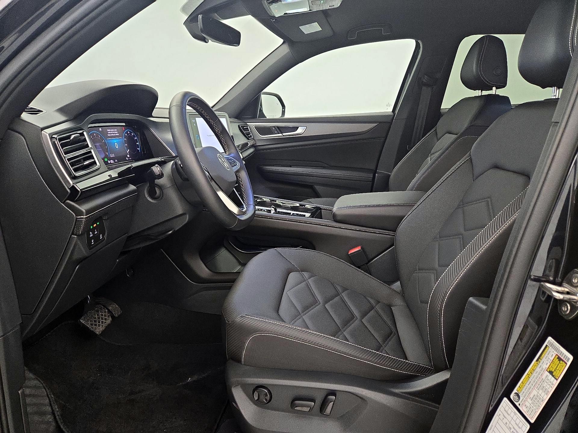 Thumbnail: 2025 Volkswagen Atlas - 11