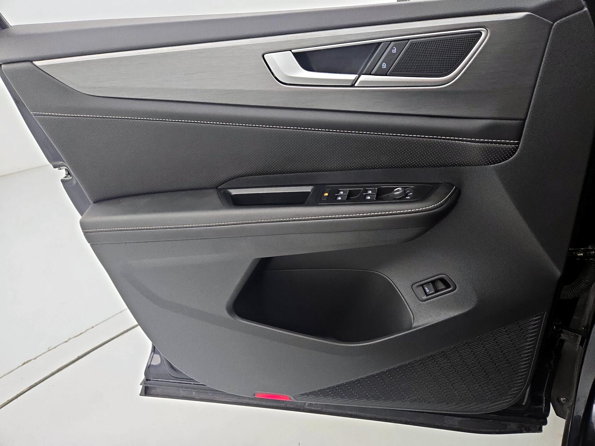 Thumbnail: 2025 Volkswagen Atlas - 12