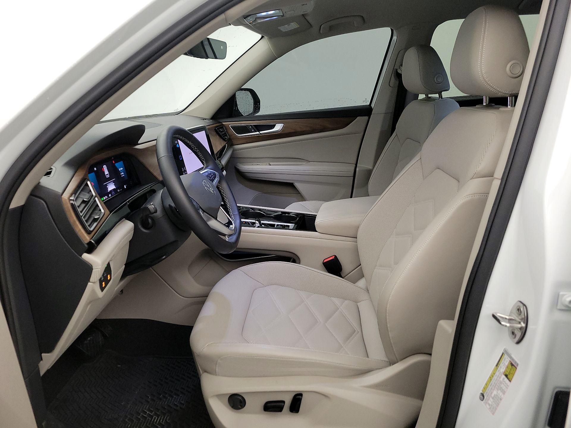 Thumbnail: 2024 Volkswagen Atlas - 11