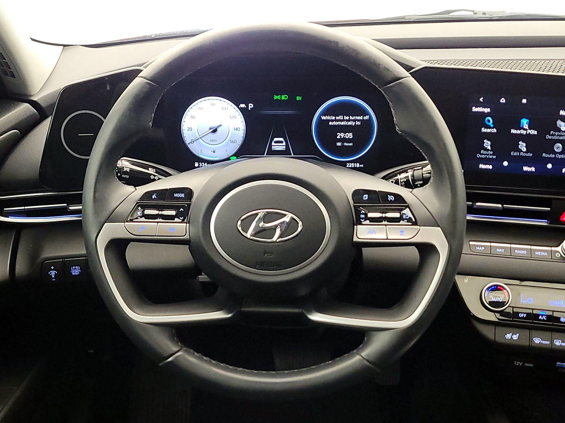 Thumbnail: 2023 Hyundai Elantra - 10