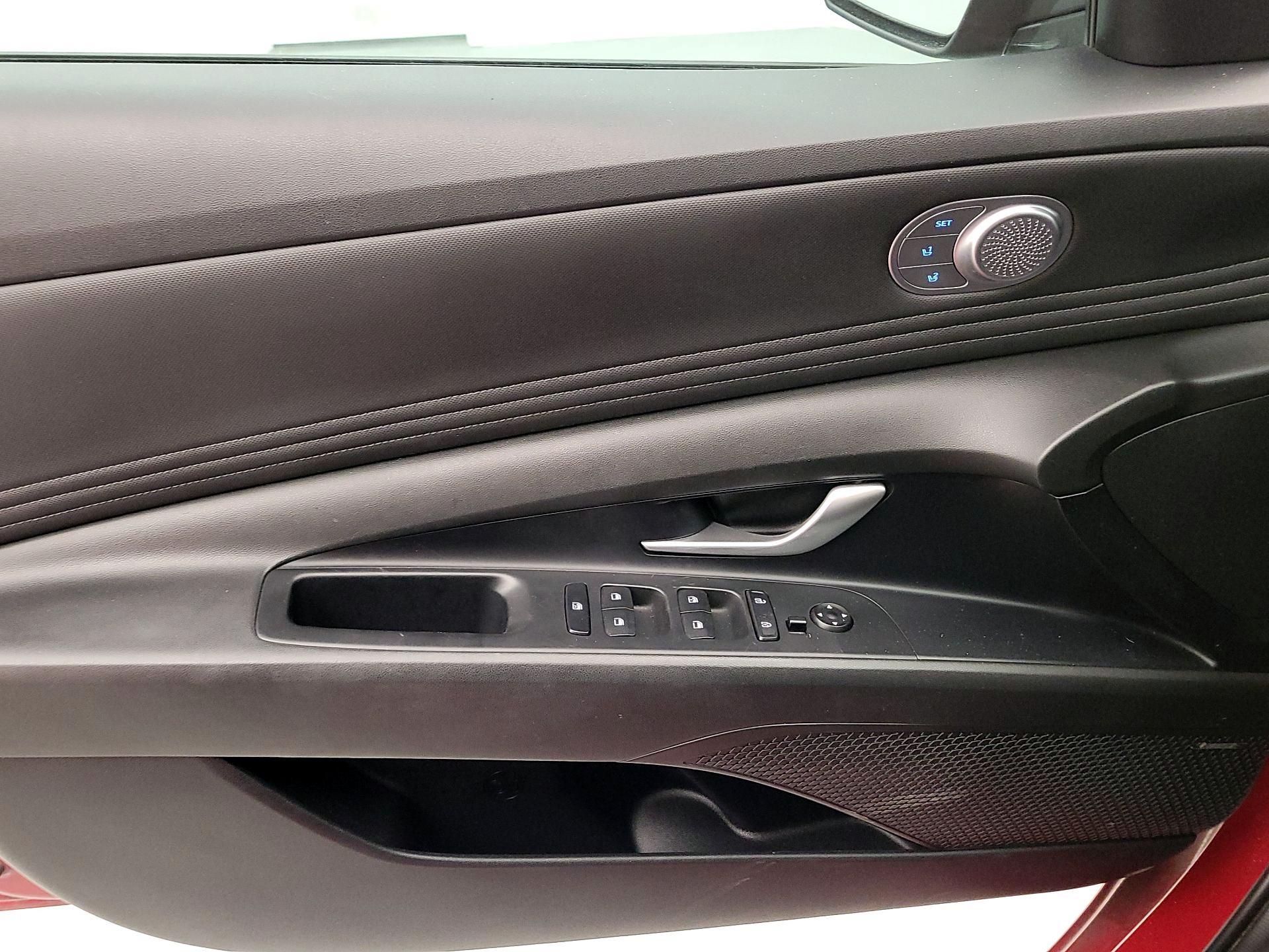 Thumbnail: 2023 Hyundai Elantra - 12