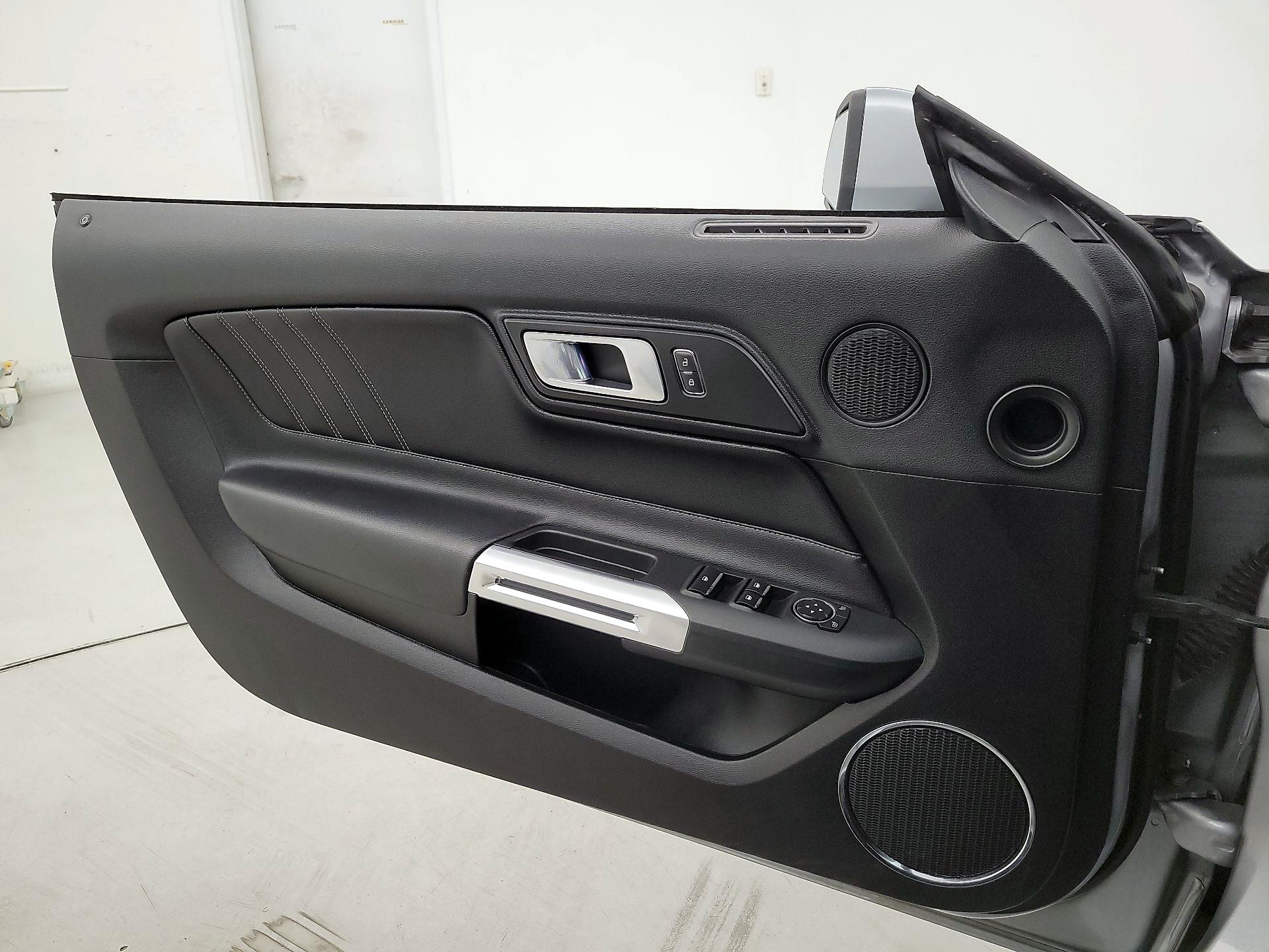 Thumbnail: 2022 Ford Mustang - 12