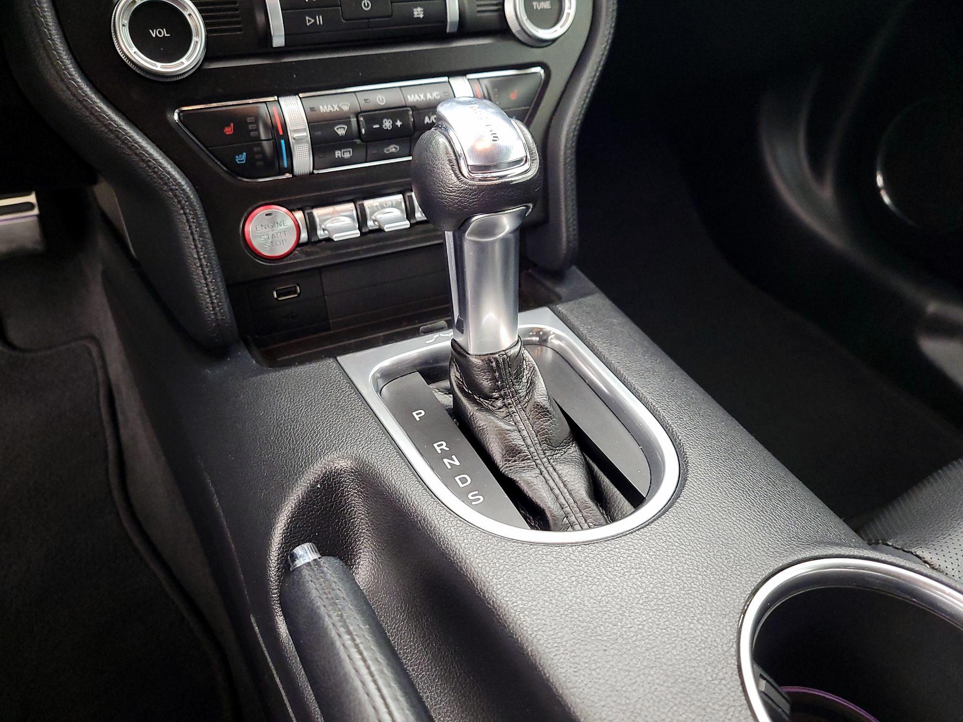 Thumbnail: 2022 Ford Mustang - 17