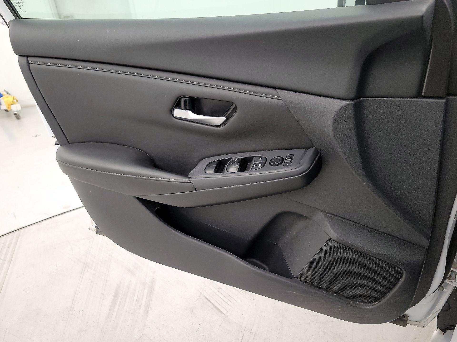 Thumbnail: 2025 Nissan Sentra - 12