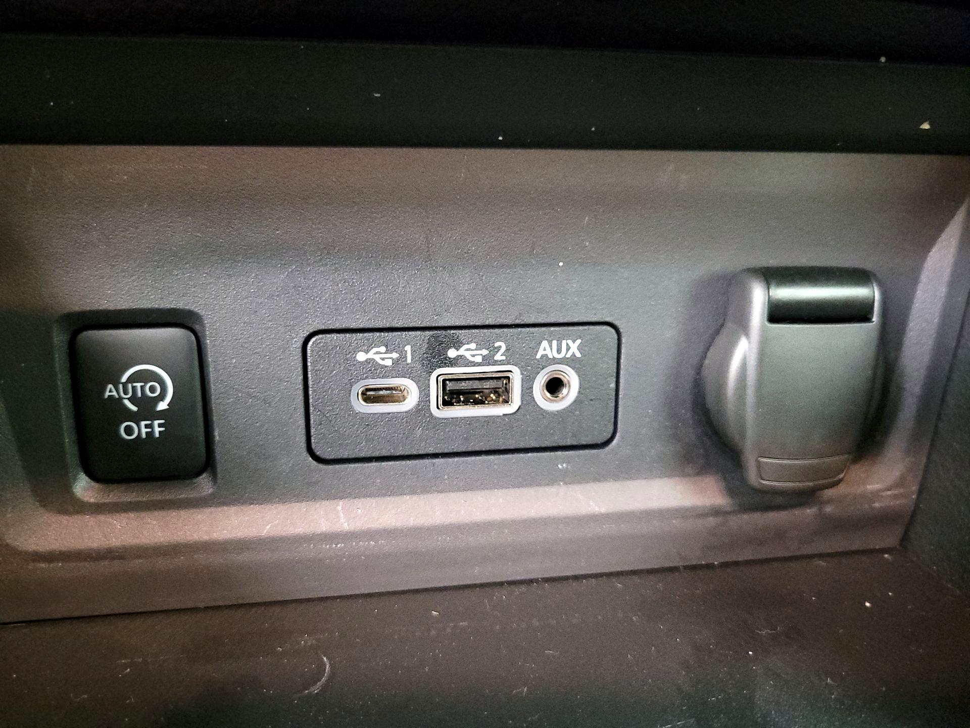 Thumbnail: 2025 Nissan Sentra - 18