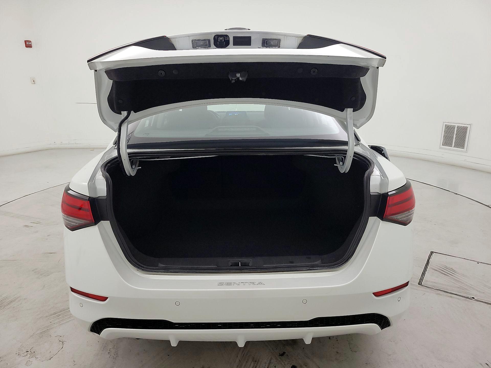 Thumbnail: 2025 Nissan Sentra - 20