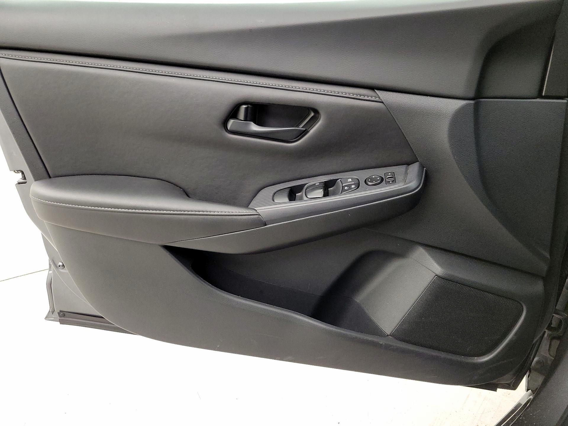 Thumbnail: 2024 Nissan Sentra - 12