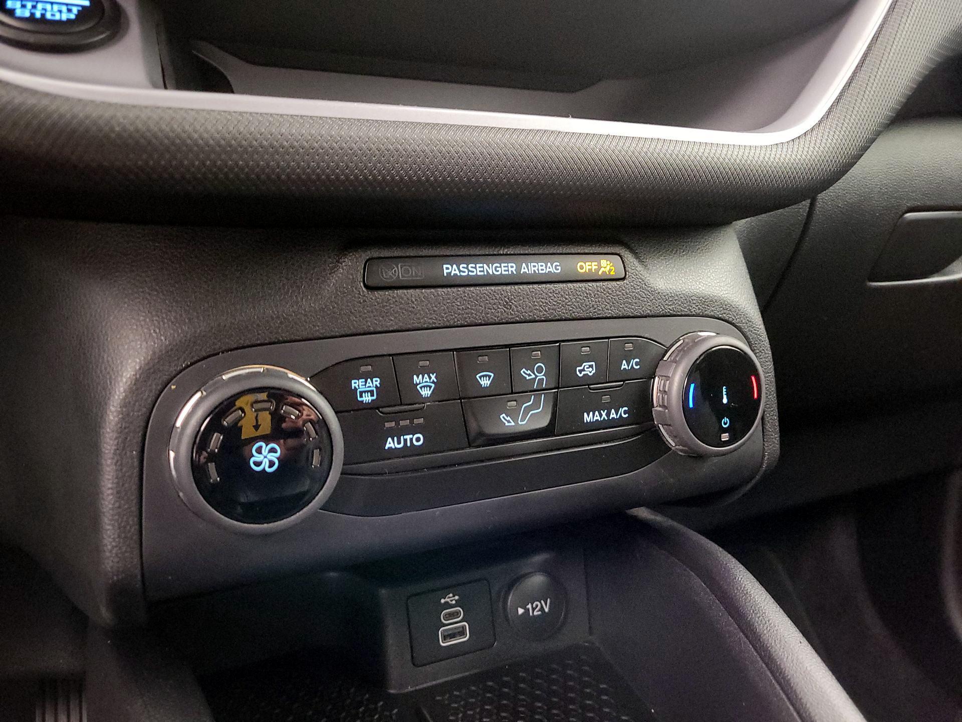 Thumbnail: 2023 Ford Bronco Sport - 16