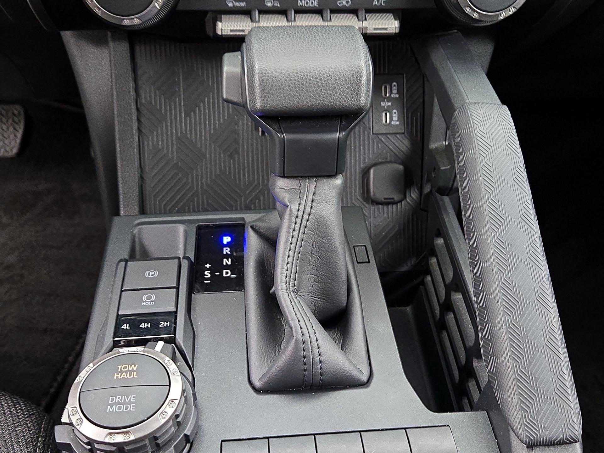 Thumbnail: 2025 Toyota 4Runner - 17